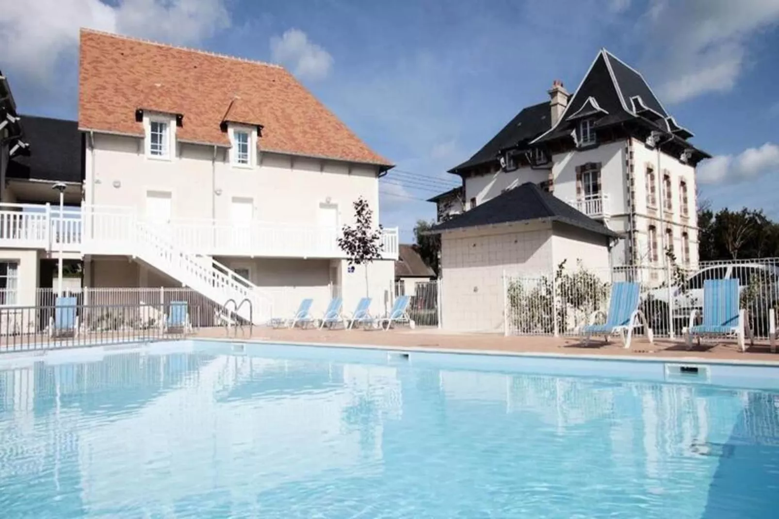 Résidence Odalys Le Domaine des Dunettes-Buitenkant zomer