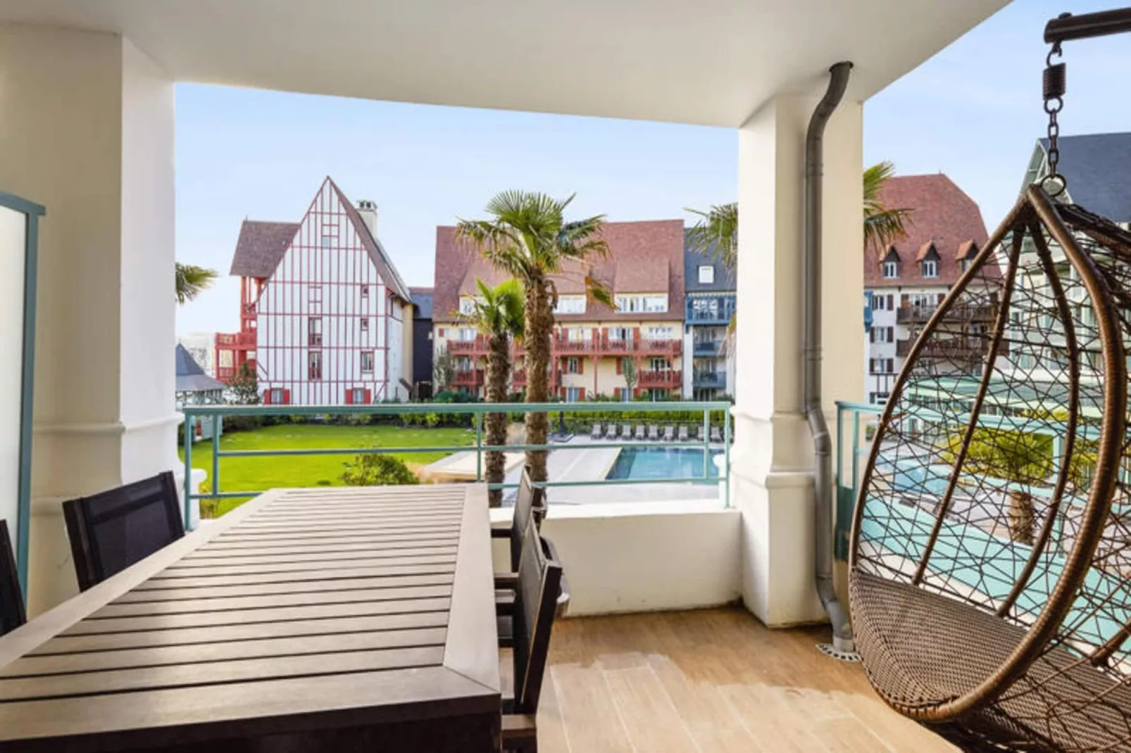 Résidence Presqu'Ile de la Touques-Buitenkant zomer