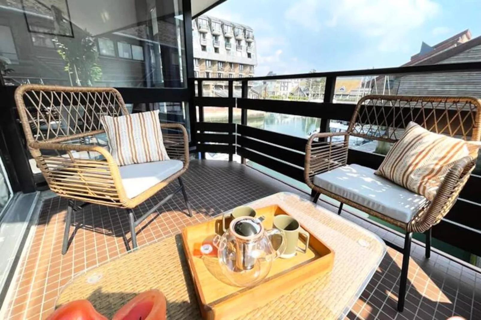 🍒 Temps Des Cerises - Terrasse - Plage - Marina-Image-tags.