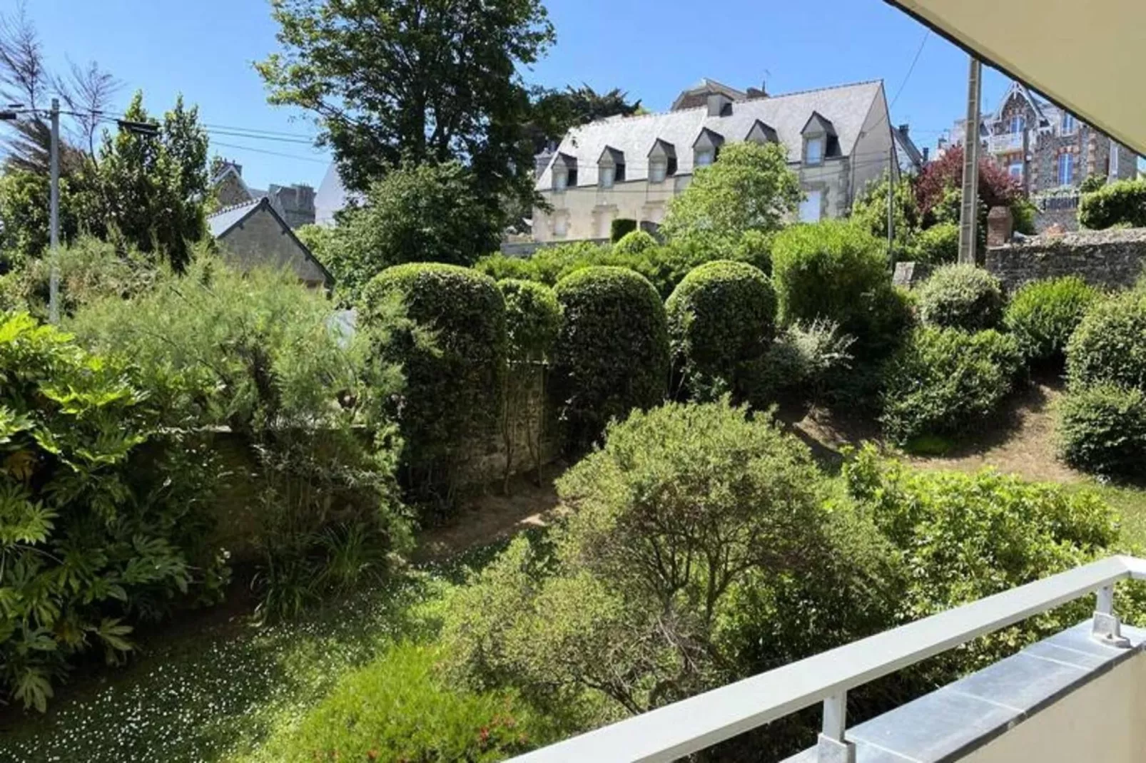 Résidence Parc-Buitenkant zomer