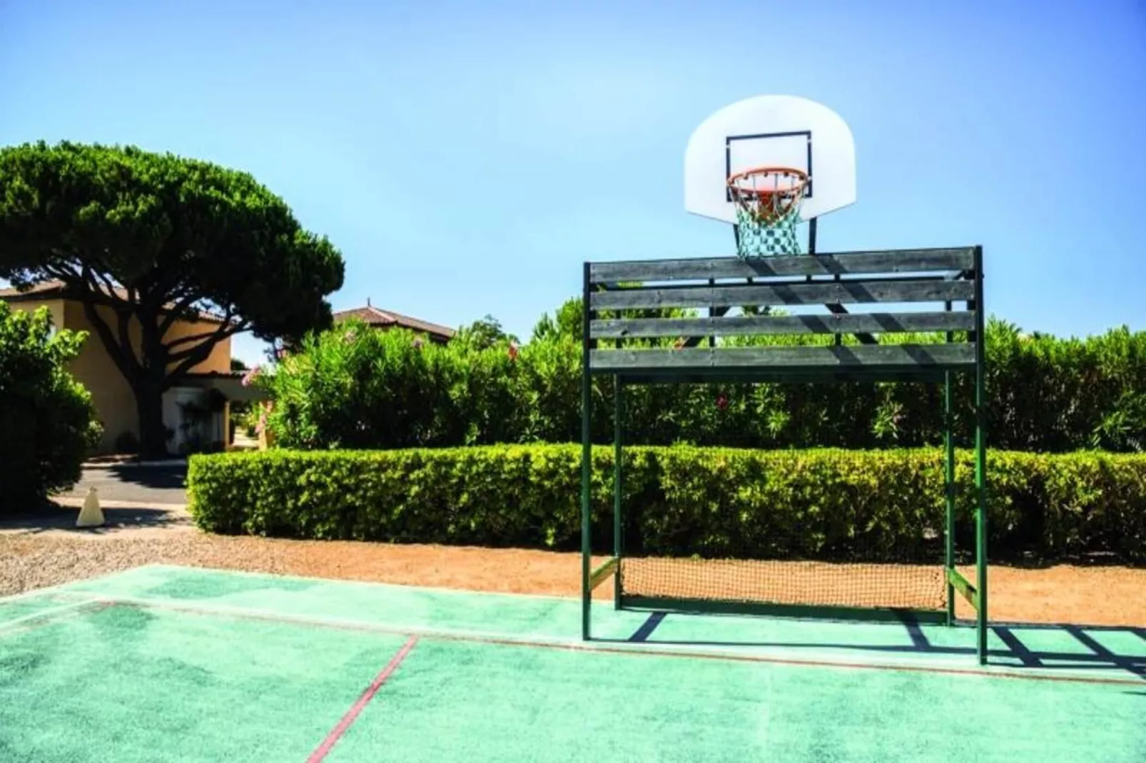 SOWELL Résidences Les Sablons***-Parkfaciliteiten