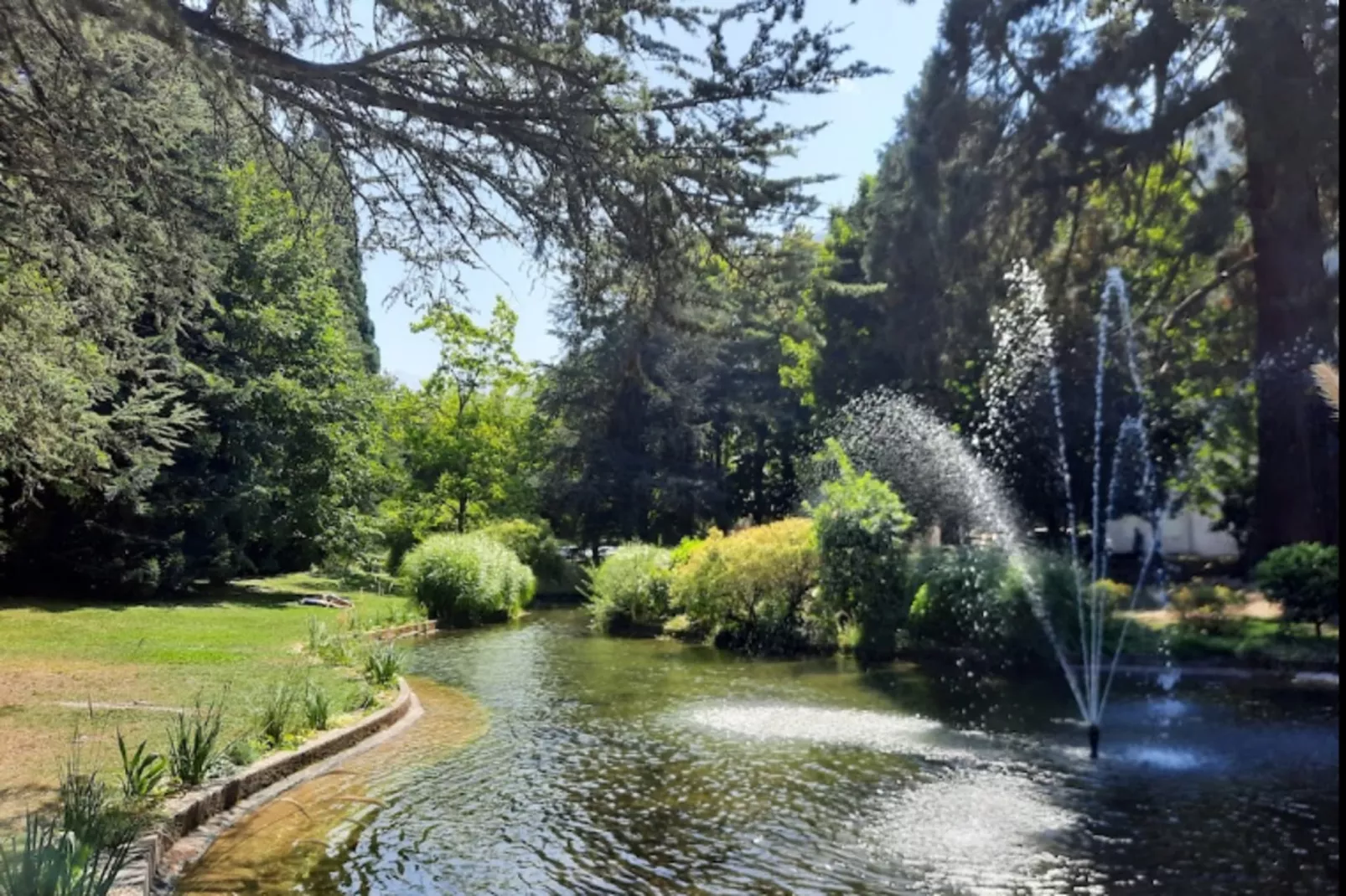 Résidence Jardins Du Casino-Buitenkant zomer