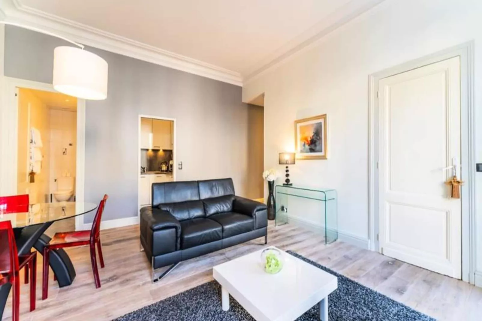 &eacute;l&eacute;gant Appartement Au C&oelig;ur Du Quartier Historique Saint-michel-Buitenkant zomer