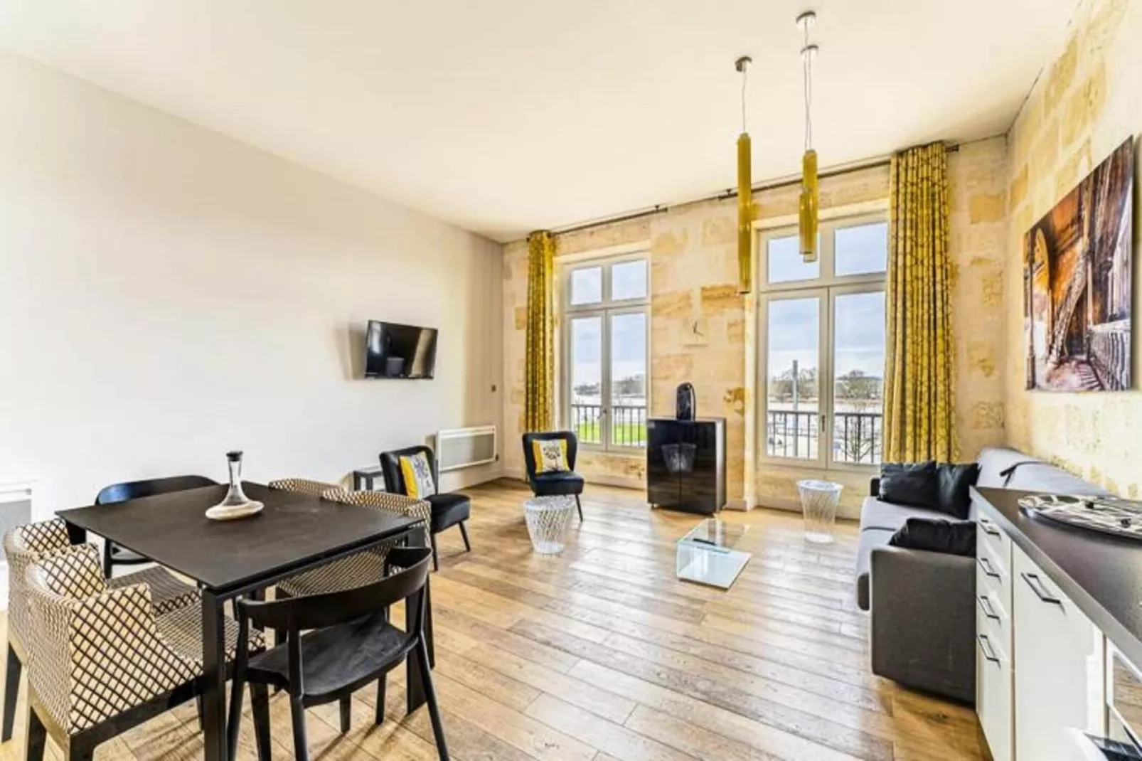 Magnifique Appartement 2 Chambres Avec Vue Sur La Garonne-Buitenkant zomer