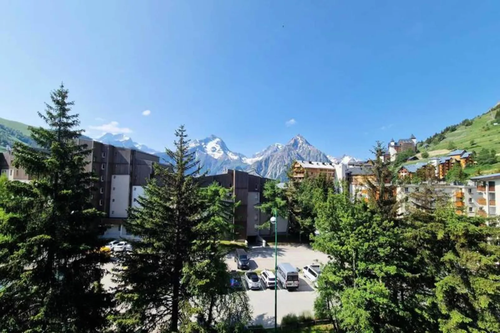 Résidence Tyrol-Buitenkant zomer