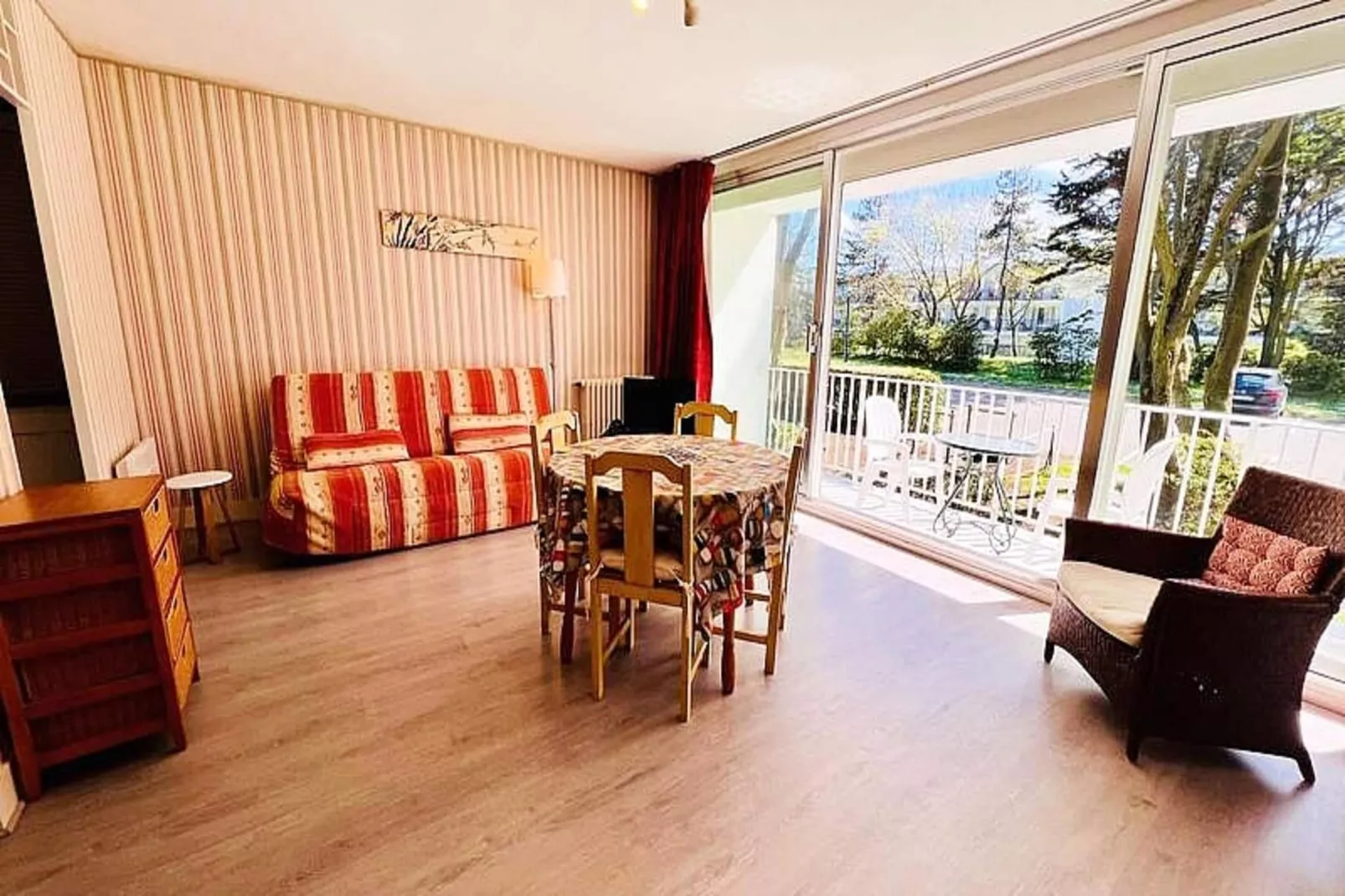 Résidence Goulvars-Eetkamer