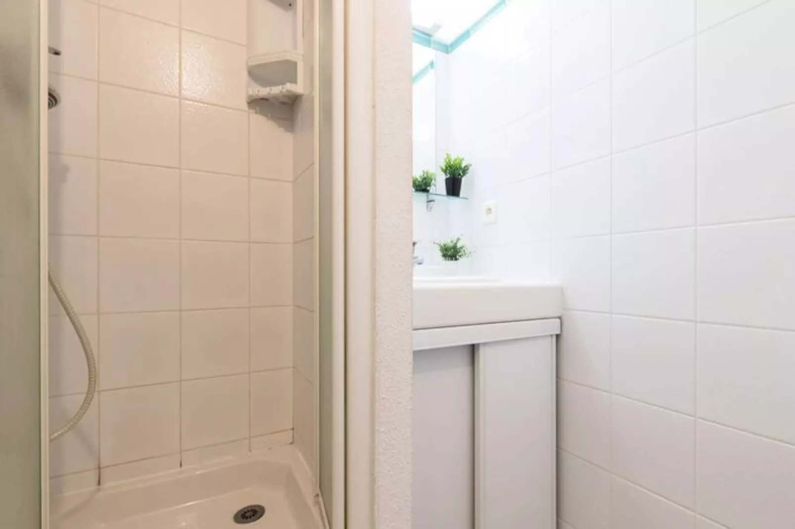 Résidence Arches Daure Bata-Image-tags.