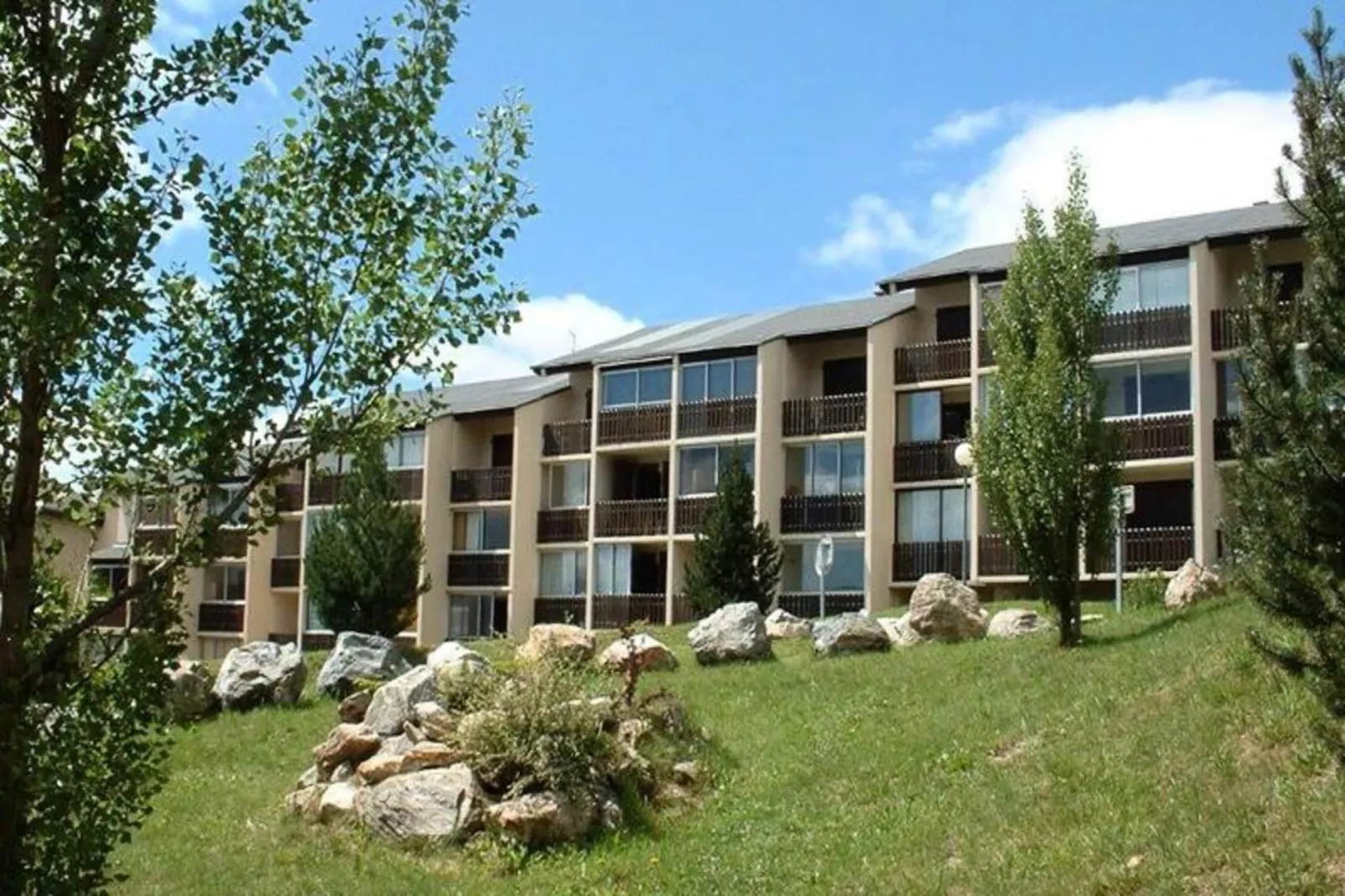 Résidence Le Grand Tétras-Buitenkant zomer