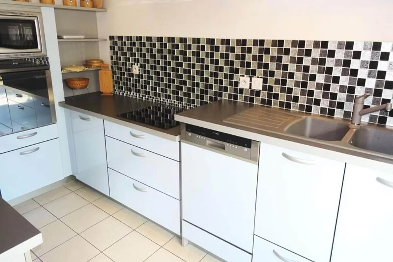 Residence Les Aiguieres-Keuken