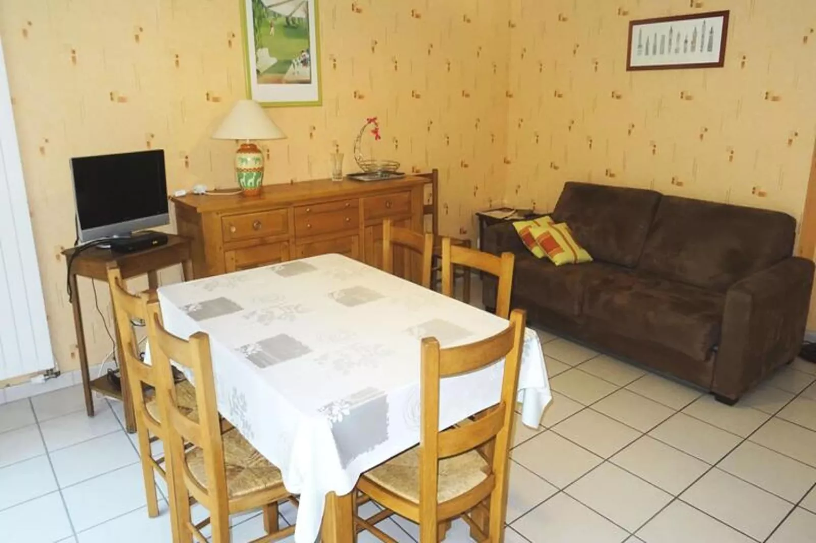 Residence L'albizia-Eetkamer