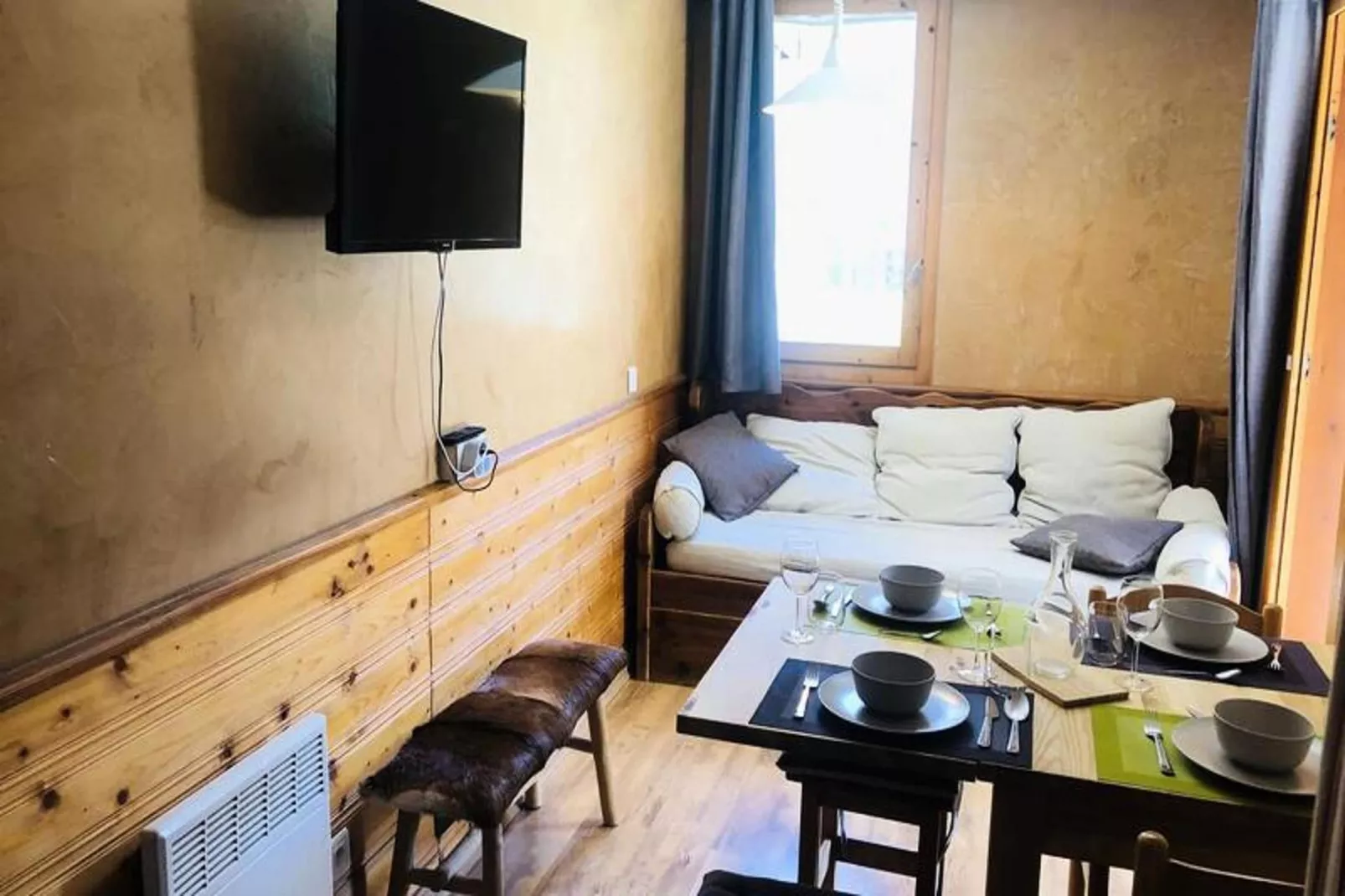 Résidence Cachette-Eetkamer