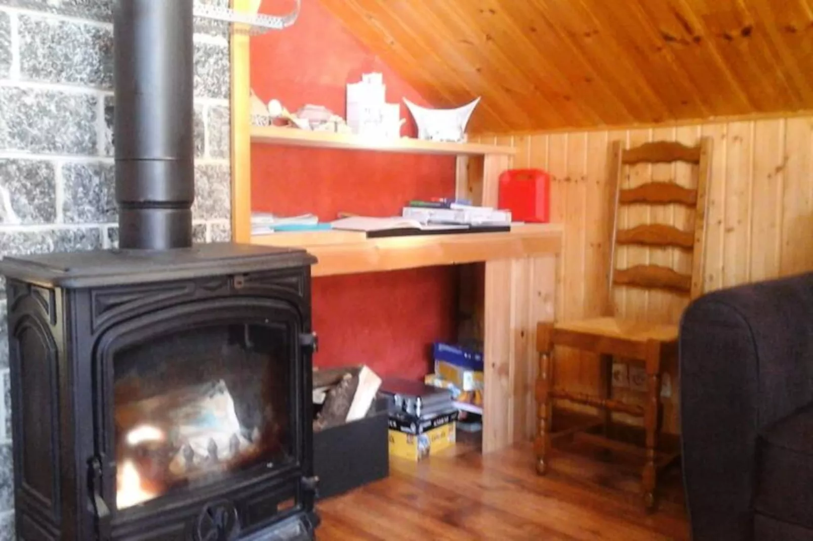 Appartement 3 pièces 5 personnes chaleureux avec vue montagne-Image-tags.