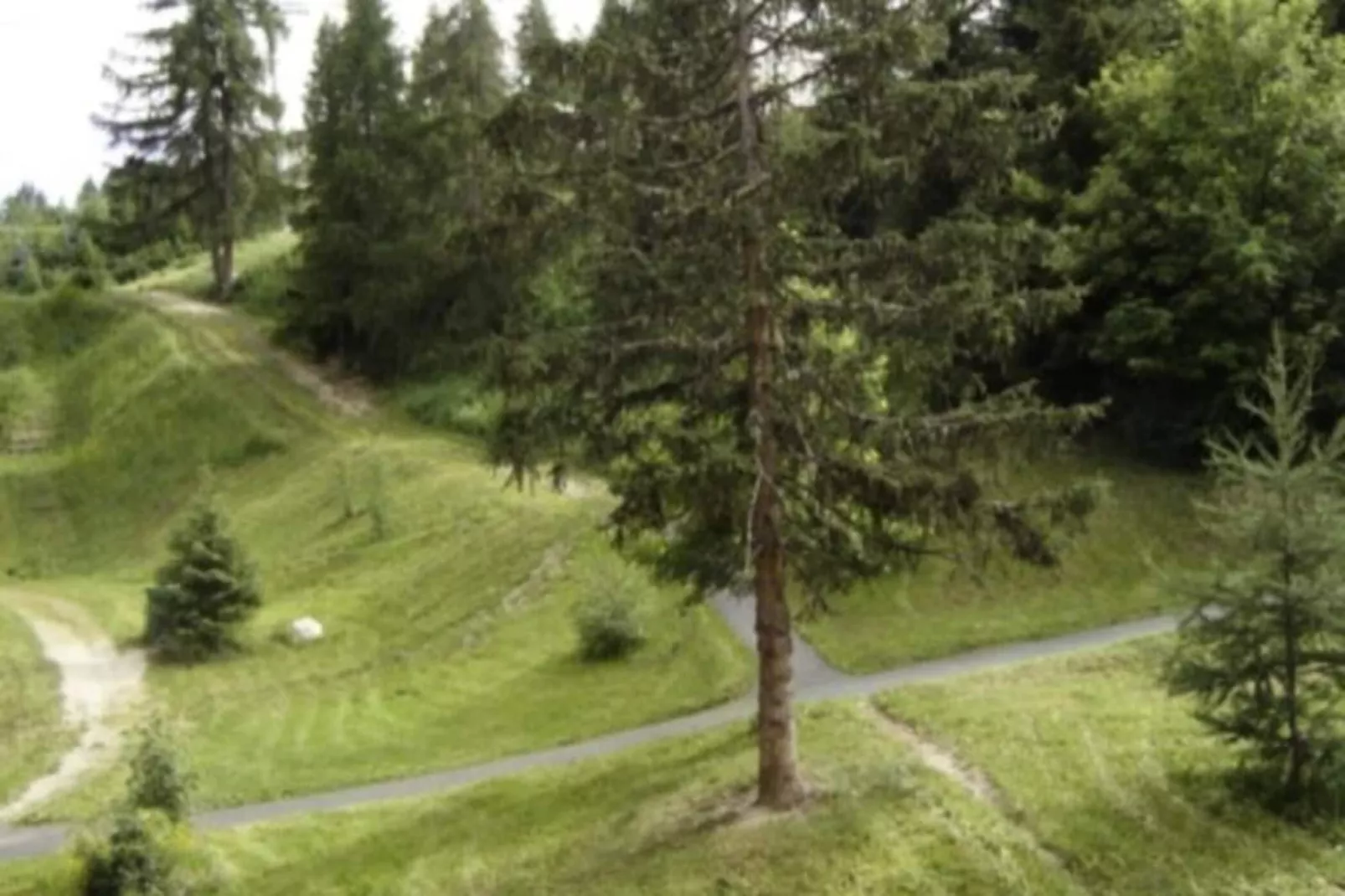 Résidence Aiguille Grive Bat Ii - Buitenkant zomer