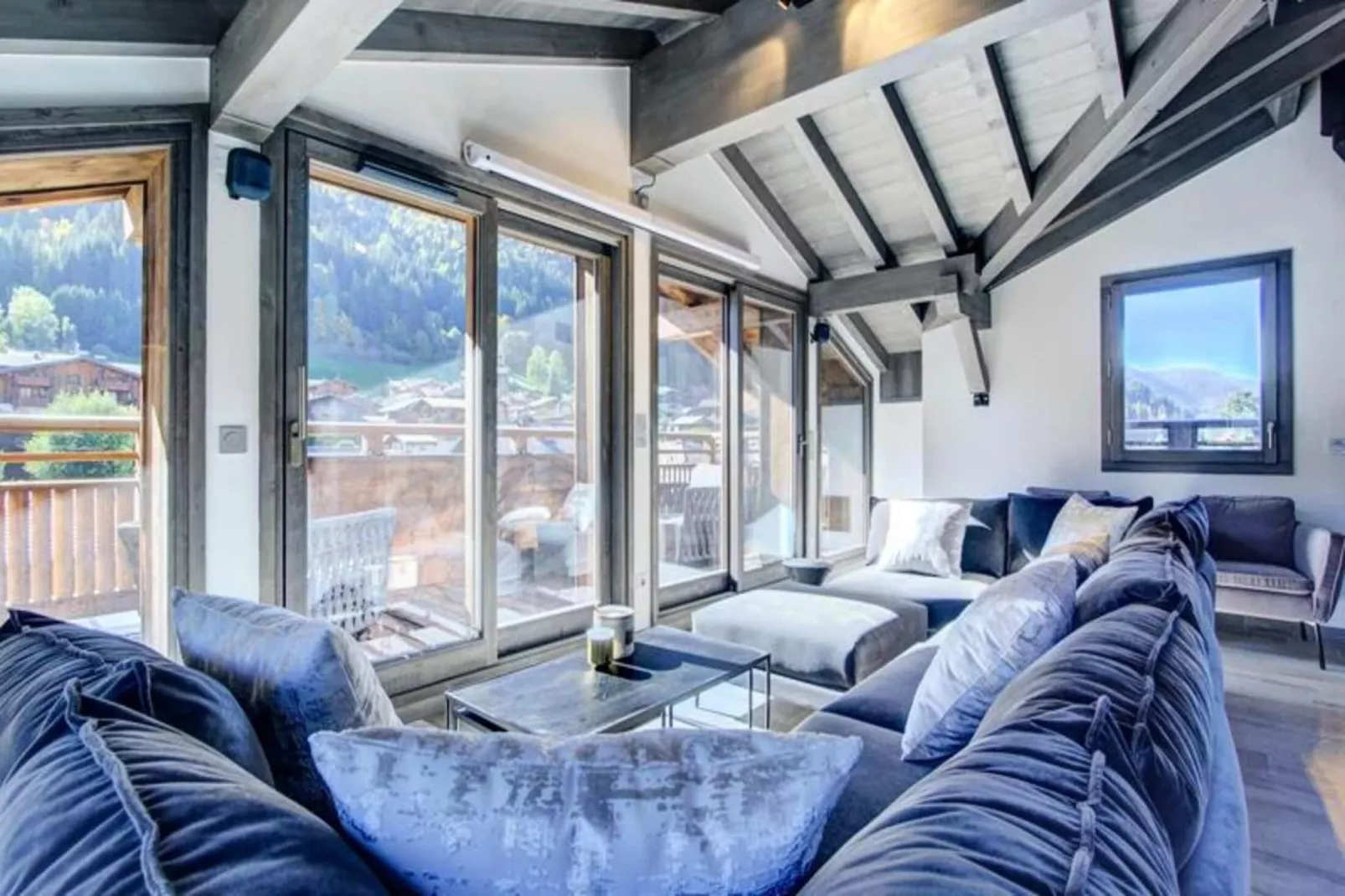 Résidence Echo Du Pleney - Eetkamer