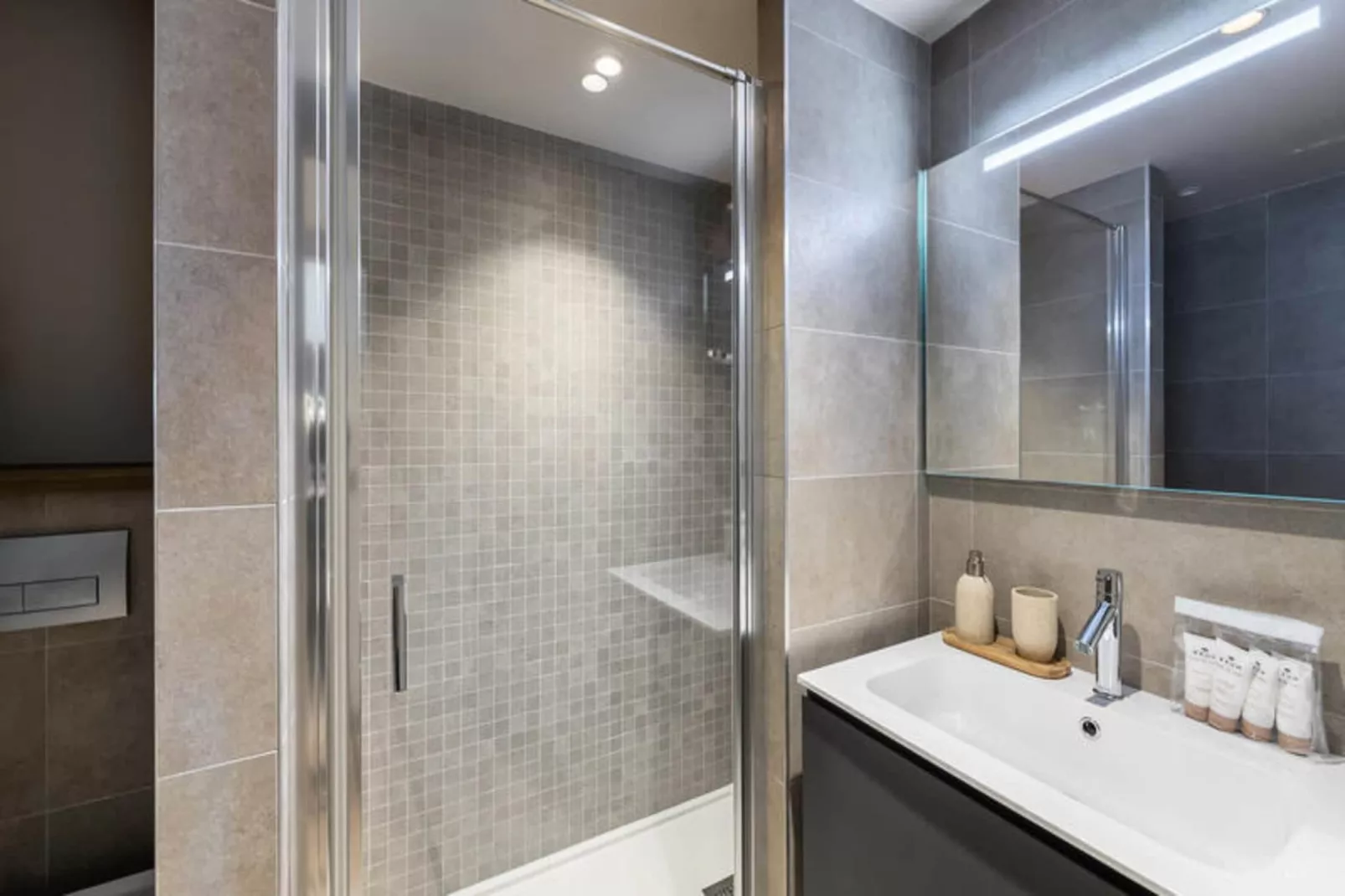 Résidence Stallion D-Buitenkant zomer