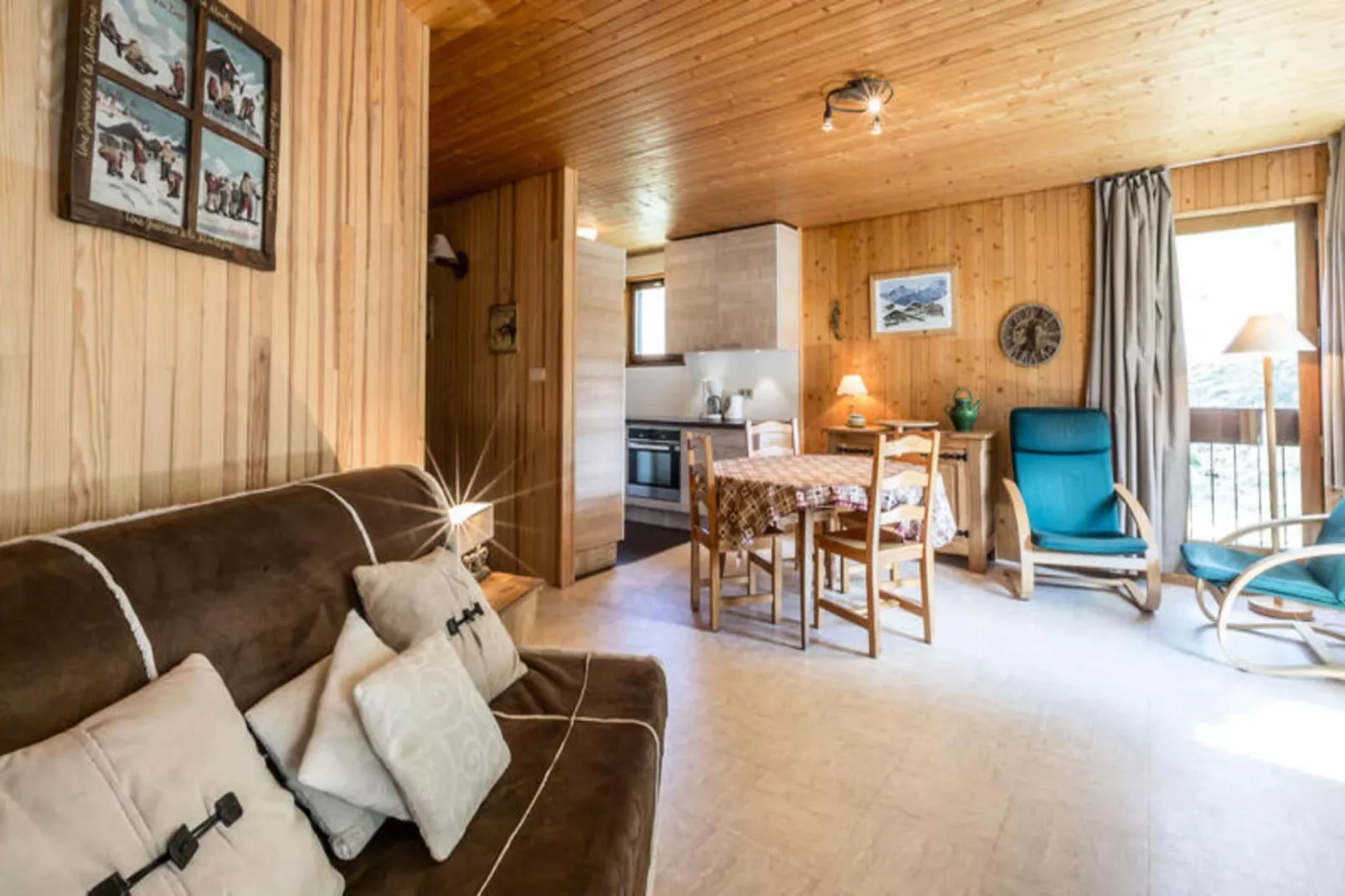Résidence Aravis 1600 - Eetkamer