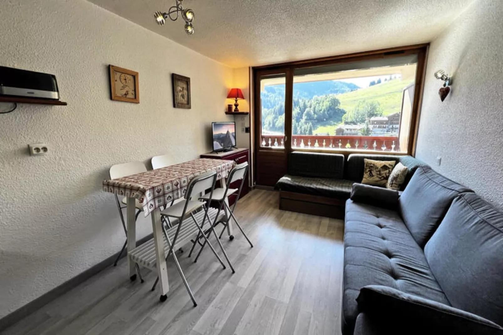 Studio à La Clusaz-Eetkamer