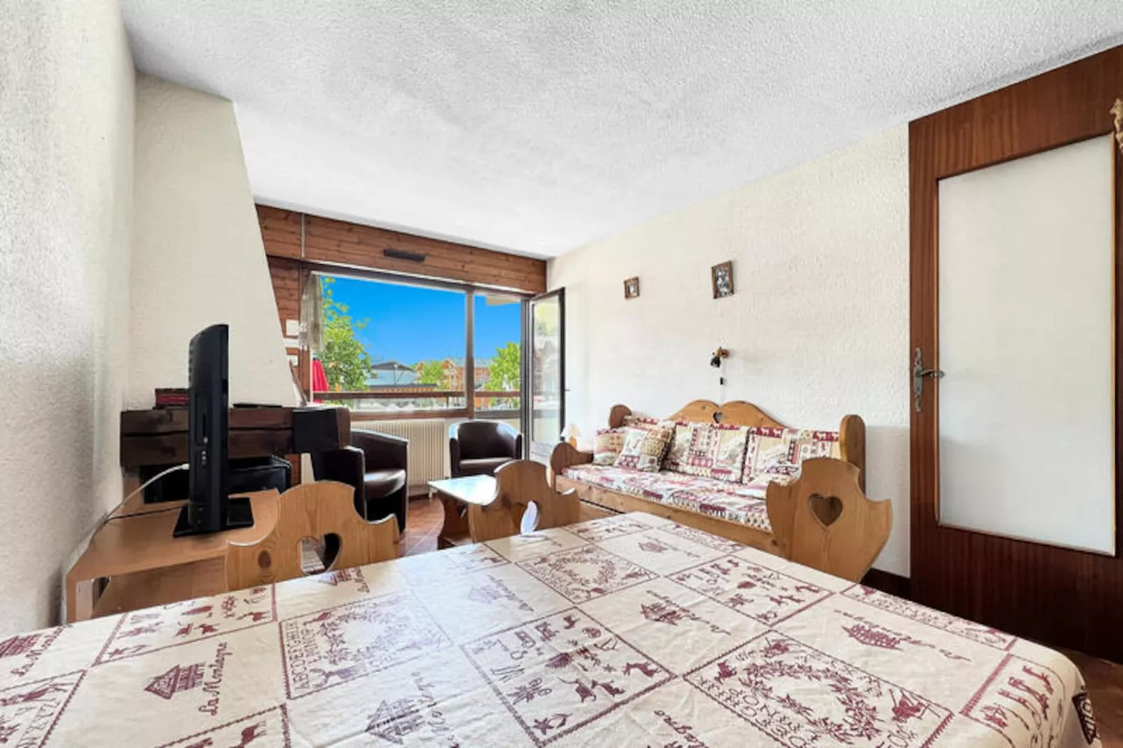 Appartements à Les Carroz-d'Arâches-Image-tags.