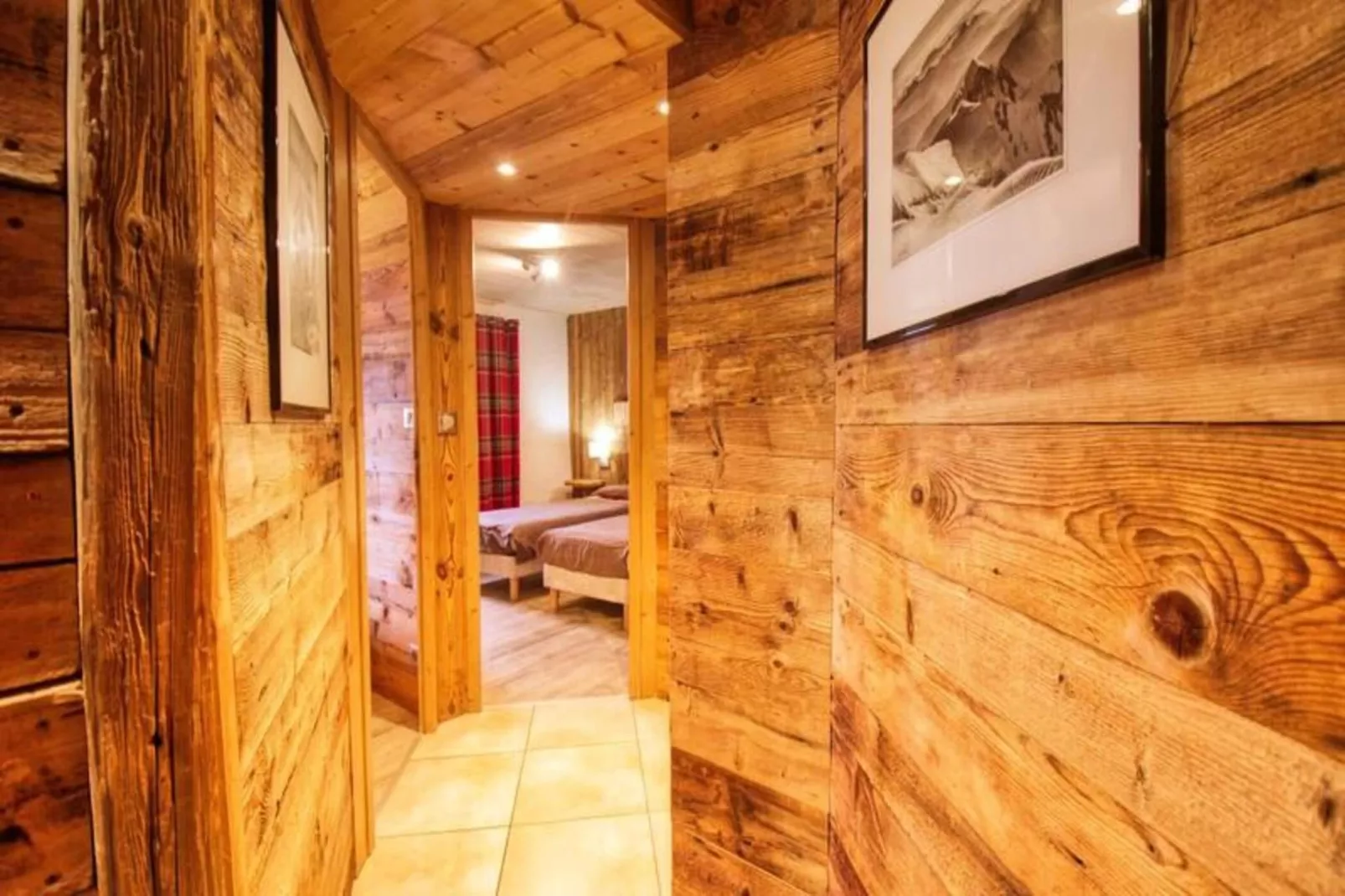 Résidence Le Laquis-Buitenkant zomer