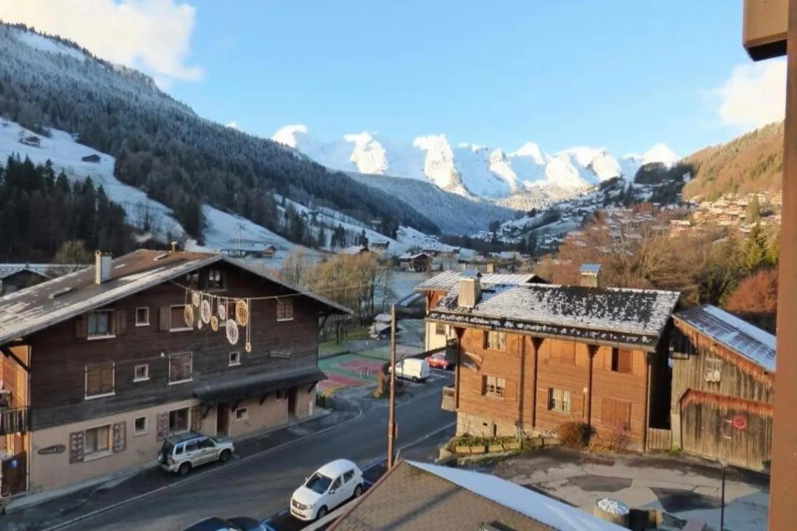 Résidence Cornillon A-Buitenkant zomer