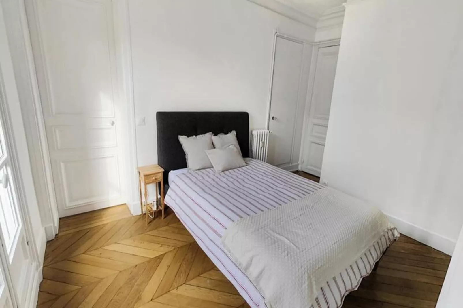 Appartement Refait &agrave; Neuf Dans Le Quartier Latin Paris 5e-Buitenkant zomer