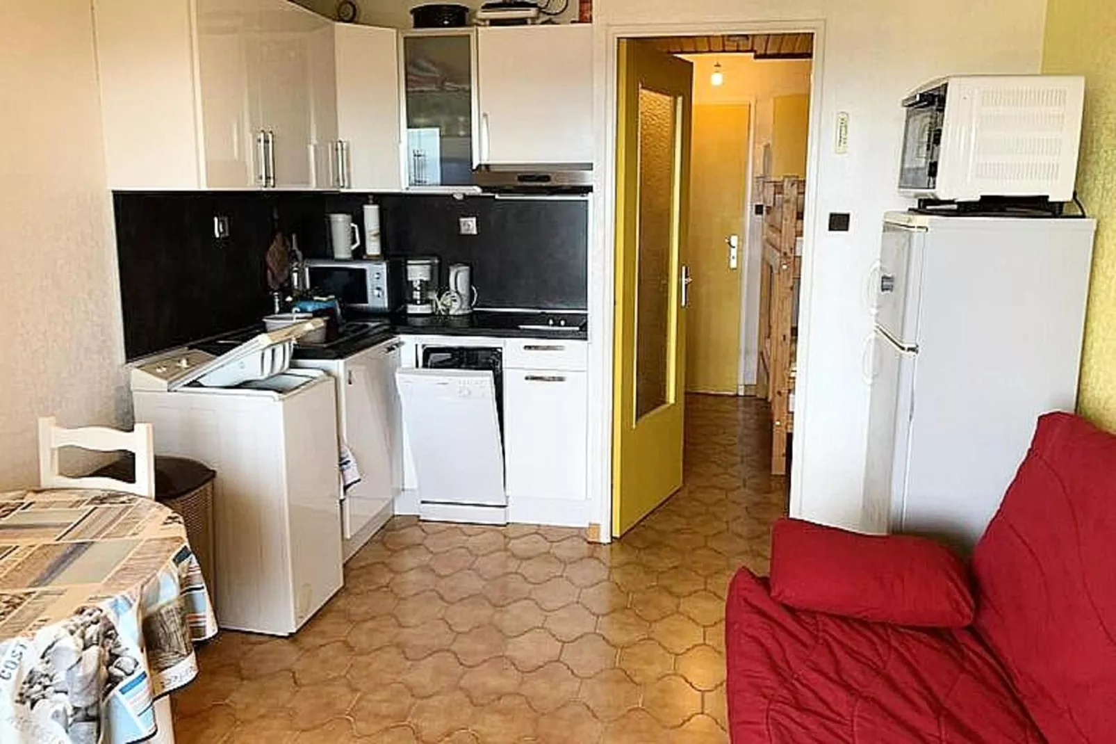 Résidence Marines D'aryana-Woonkamer