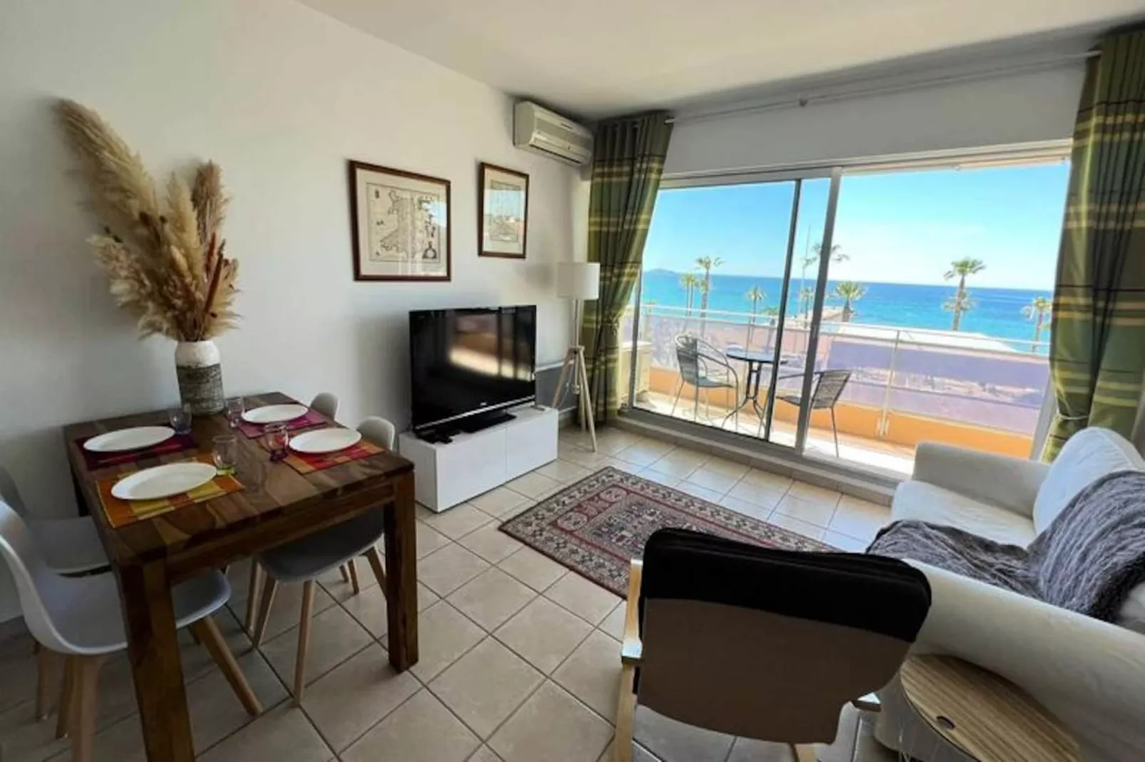 Résidence Athenee-Image-tags.