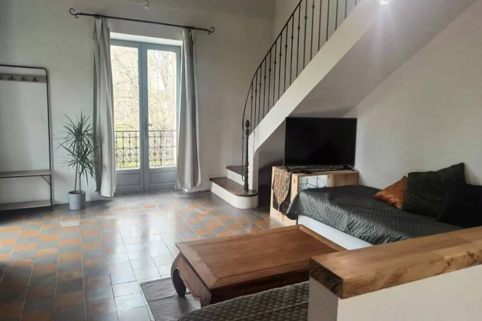 84b6 - Loft Dans Mas De Charme Du Xviii&egrave;me Si&egrave;cle-Image-tags.