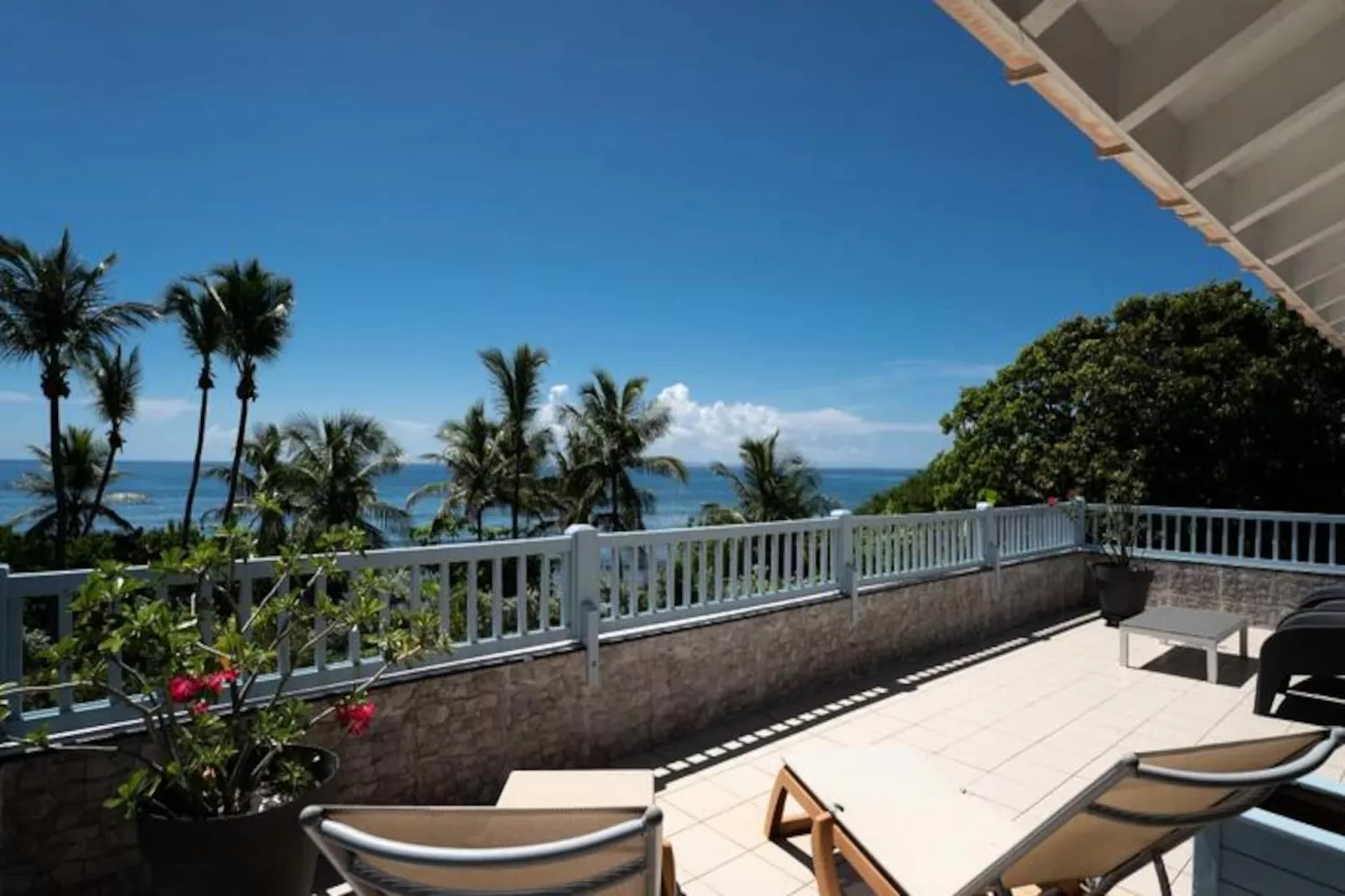 Villa Blue Horizon-Image-tags.