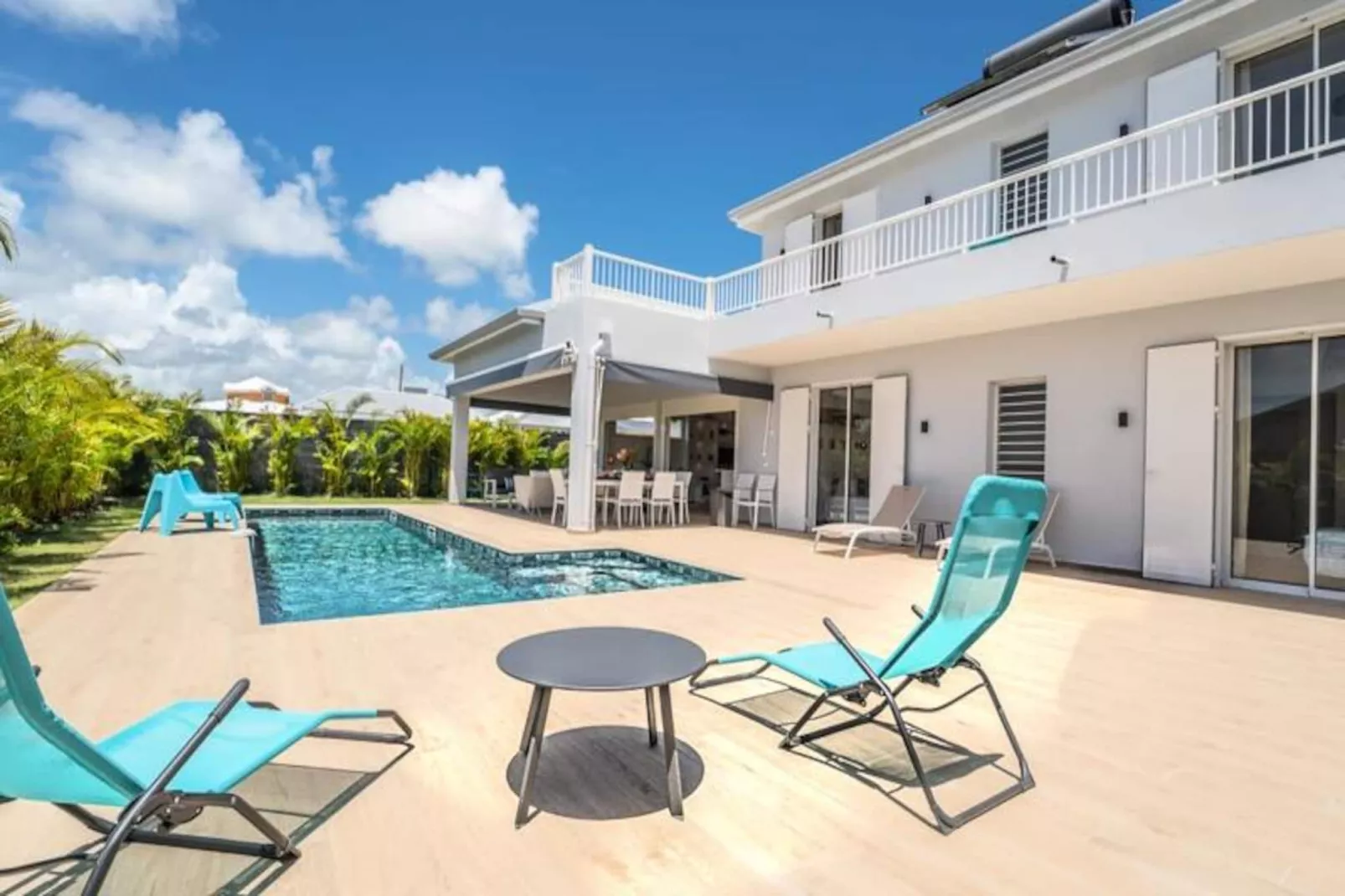 Villa Soleone-Image-tags.