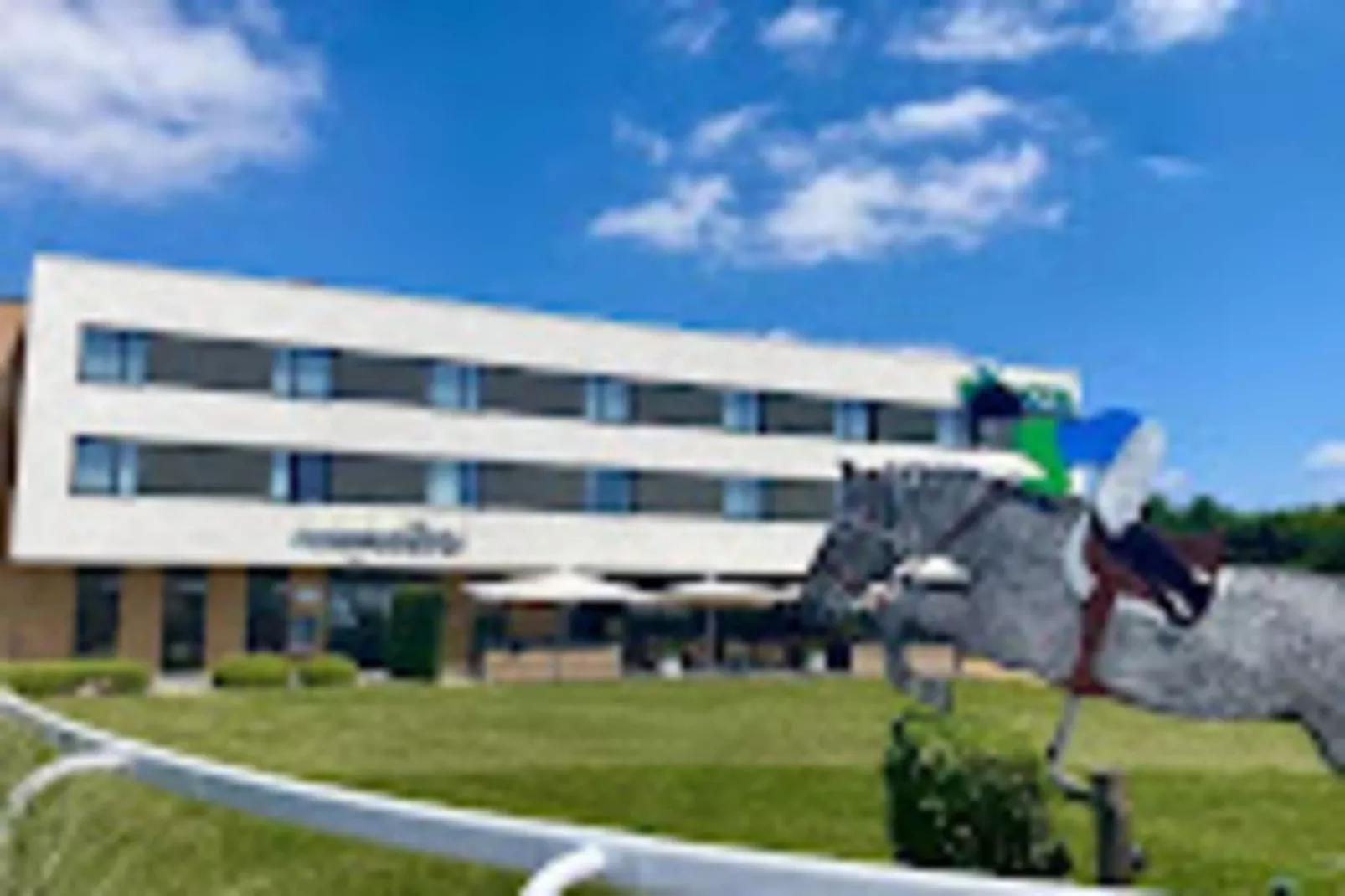 Résidence Casino-Buitenkant zomer