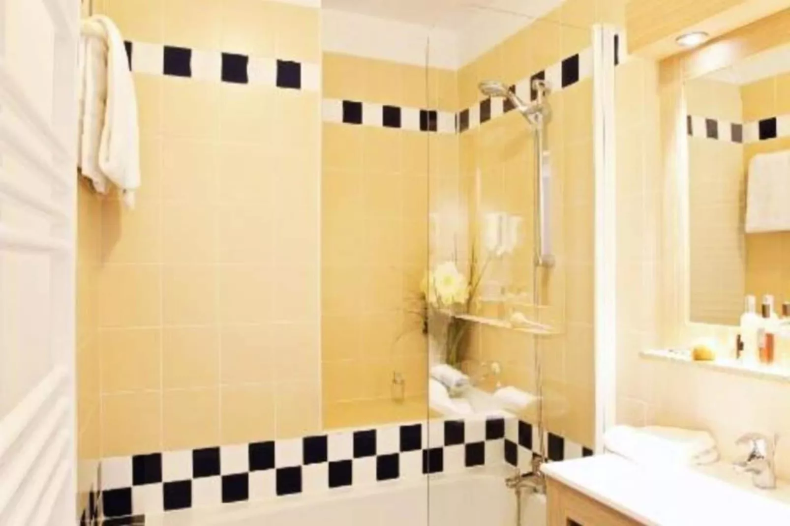 Néméa Appart'hôtel Résidence Toulouse Concorde****-Buitenkant zomer