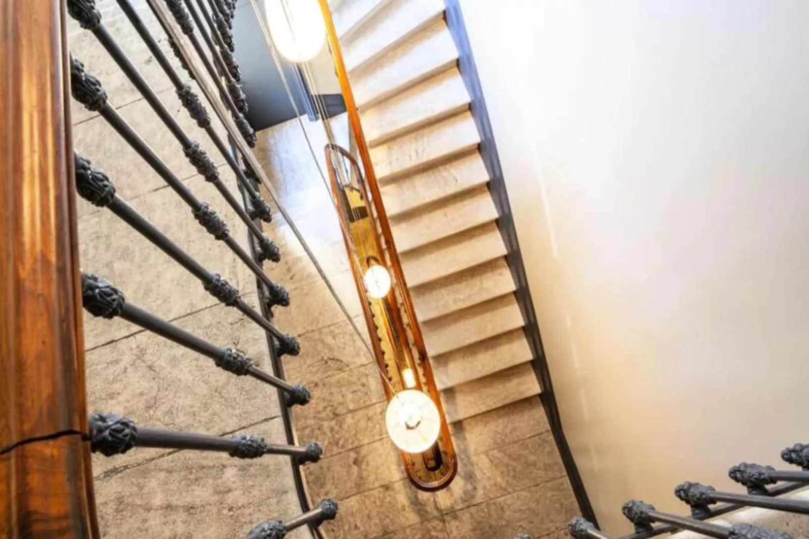 Magnifique Et Lumineux T3 De Charme Aux Quinconces Id&eacute;al Pour 4 Personnes-Buitenkant zomer