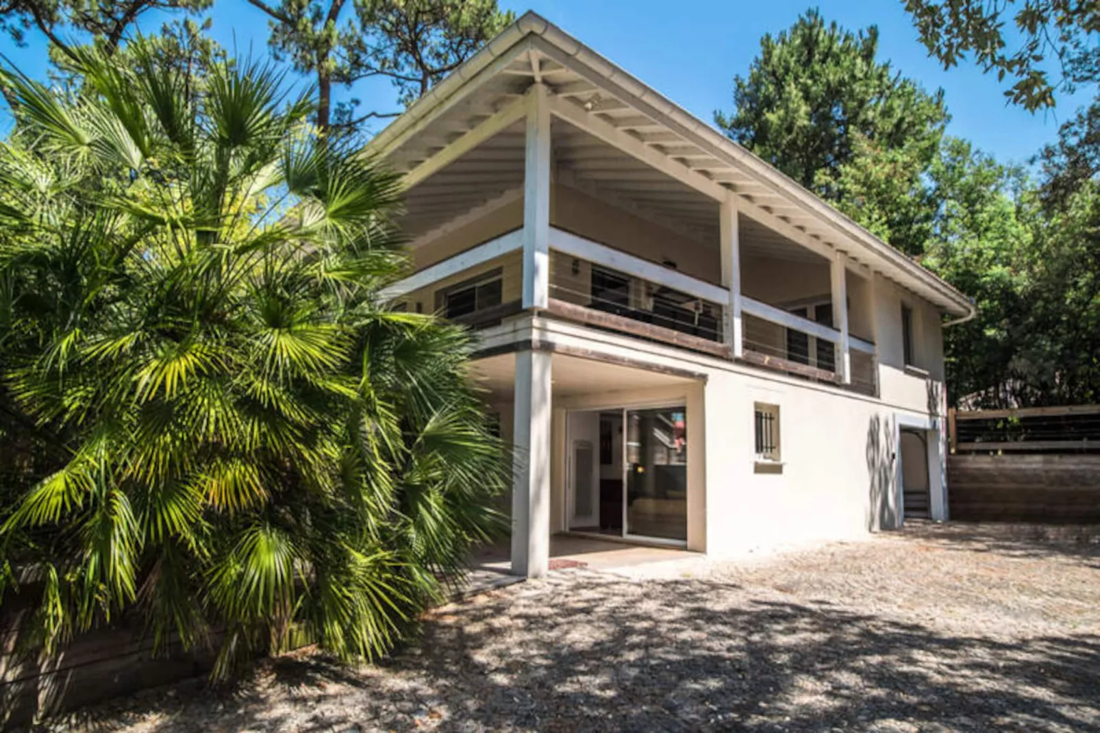 Magnifique Villa Climatis&eacute;e -10 Personnes Avec Piscine Et P&eacute;tanque - Pyla-Image-tags.