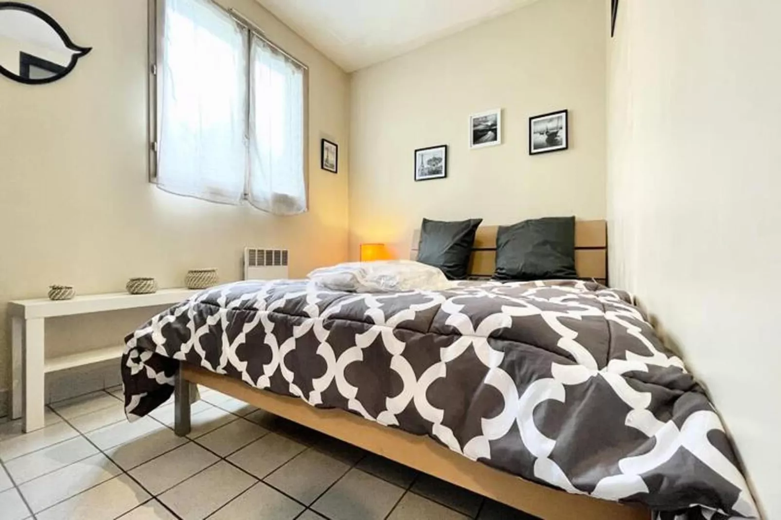 | Le F&eacute;lix 🌞 | Proche Gem, Gare | Tout &eacute;quip&eacute;-Slaapkamer