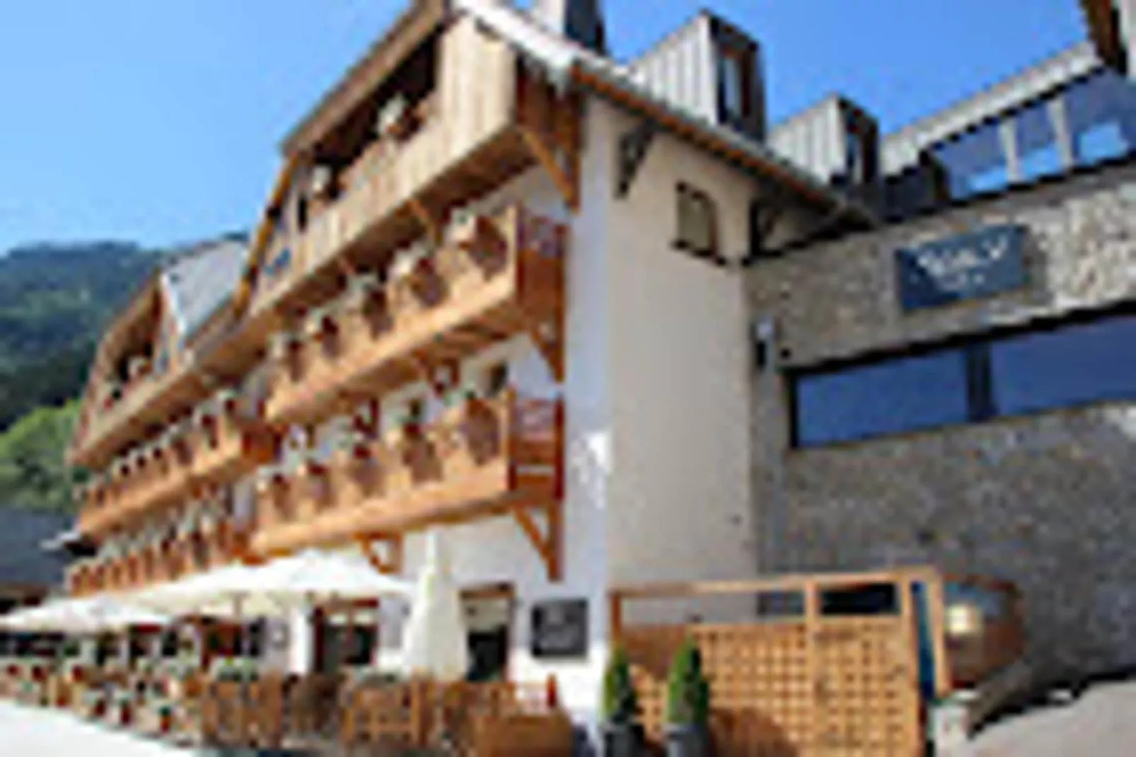 Résidence Bleuets-Buitenkant zomer