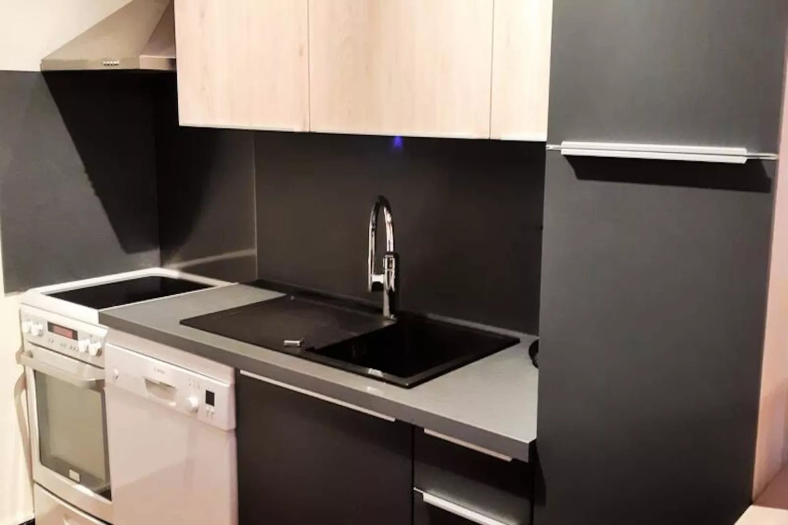 La Residence-Image-tags.