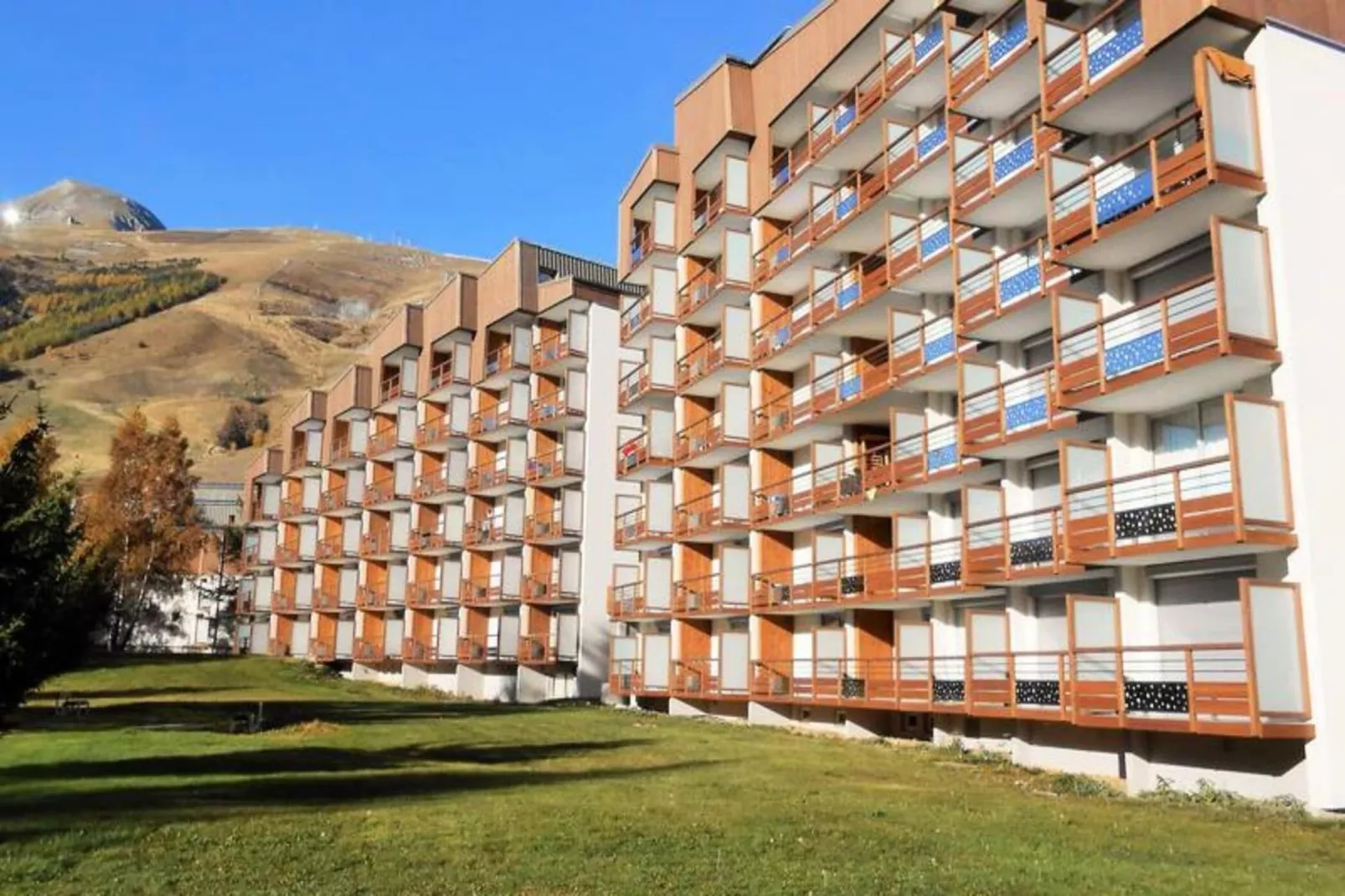 Résidence Cote Brune V-Buitenkant zomer