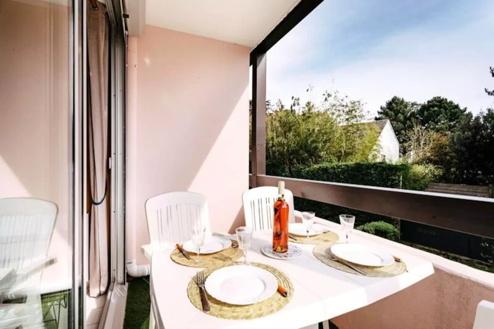 Résidence Les Saules-Image-tags.