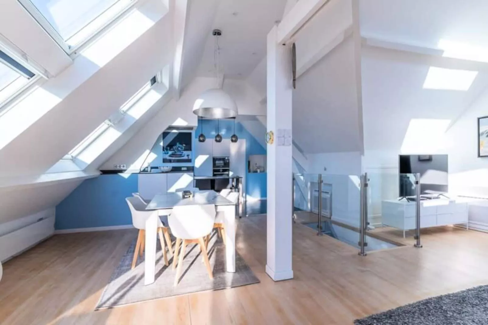 Résidence Sublime Loft Pour 6 Pers En Plein Coeur Du Centre Ville-Image-tags.