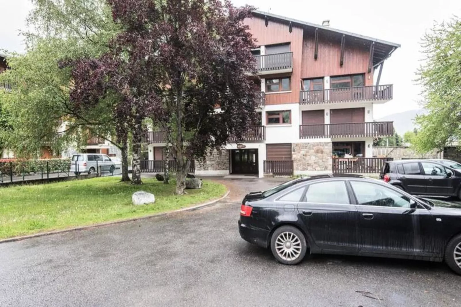 Résidence Neste C-Buitenkant zomer