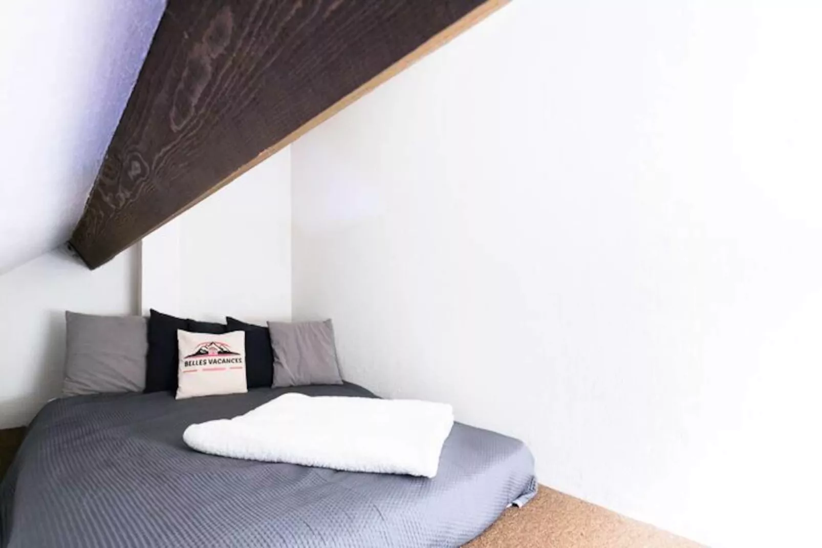 Résidence Aurette:pic Long-Image-tags.