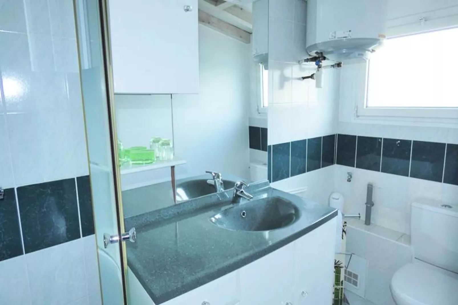 Résidence 12 Chemin De Chevaline-Badkamer