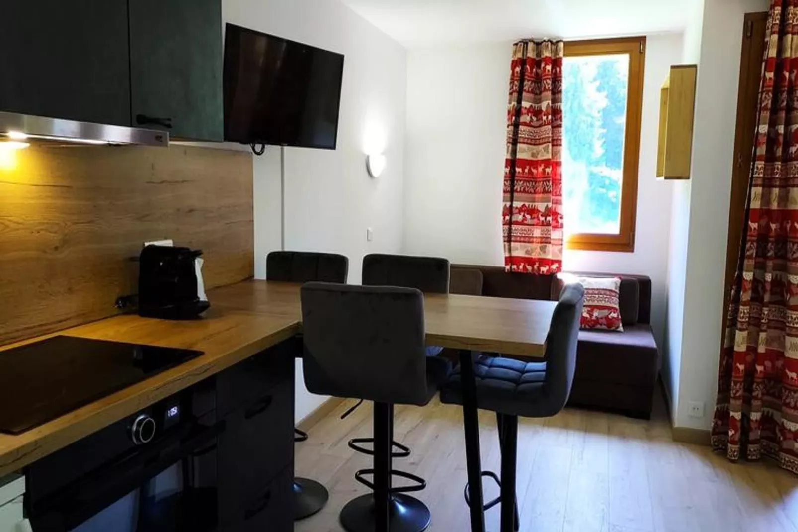 Résidence Lauziere Dessous G-Woonkamer