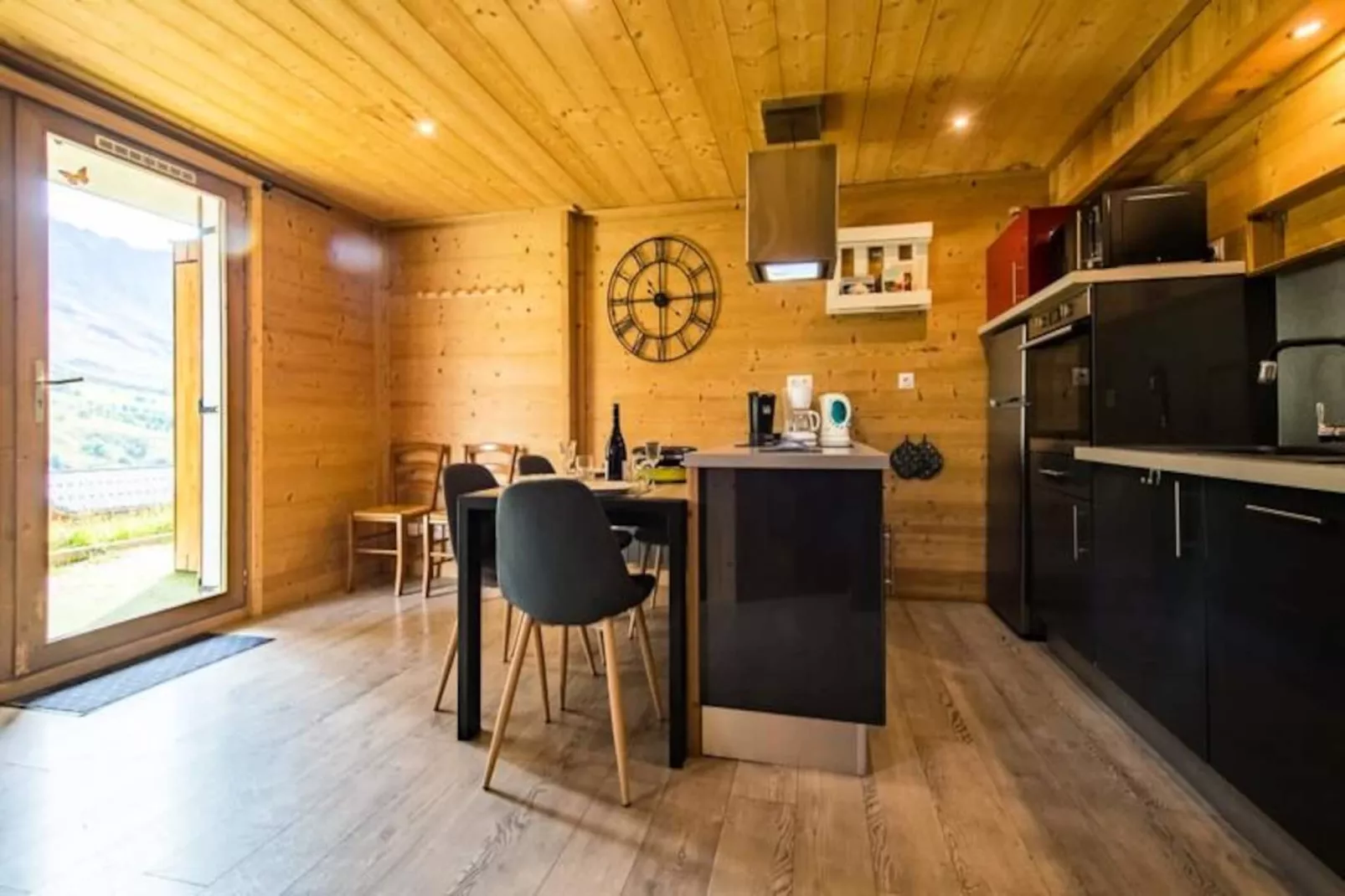 Résidence Appartement 4 &agrave; 6 Pers. &agrave; Albiez-montrond, 5 Min. &agrave; Pied Pistes De Ski