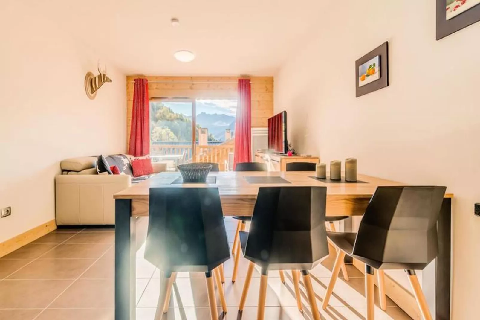 Résidence Les Balcons EtoilÉs-Eetkamer