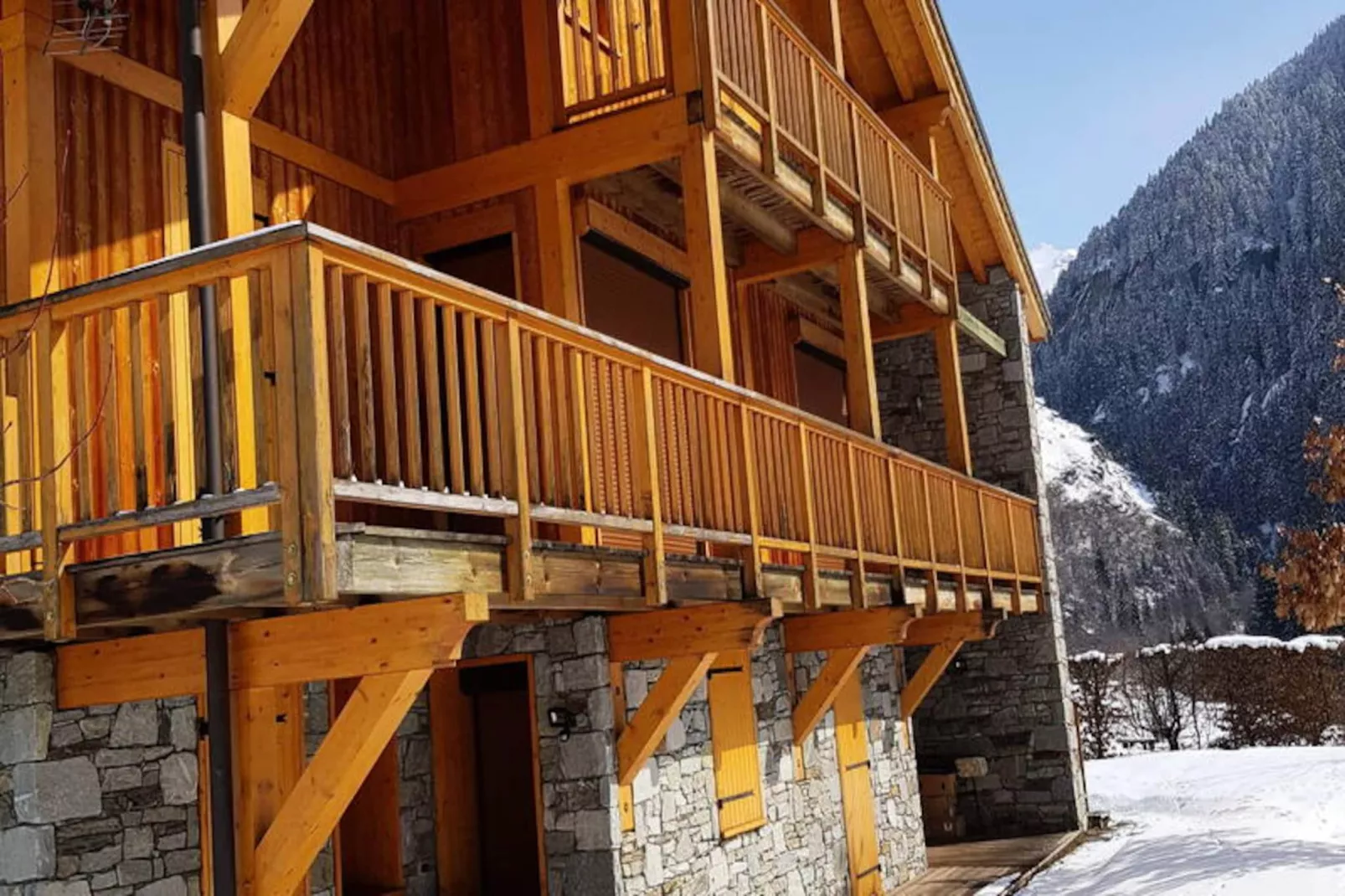 Chalet Alideale-Image-tags.