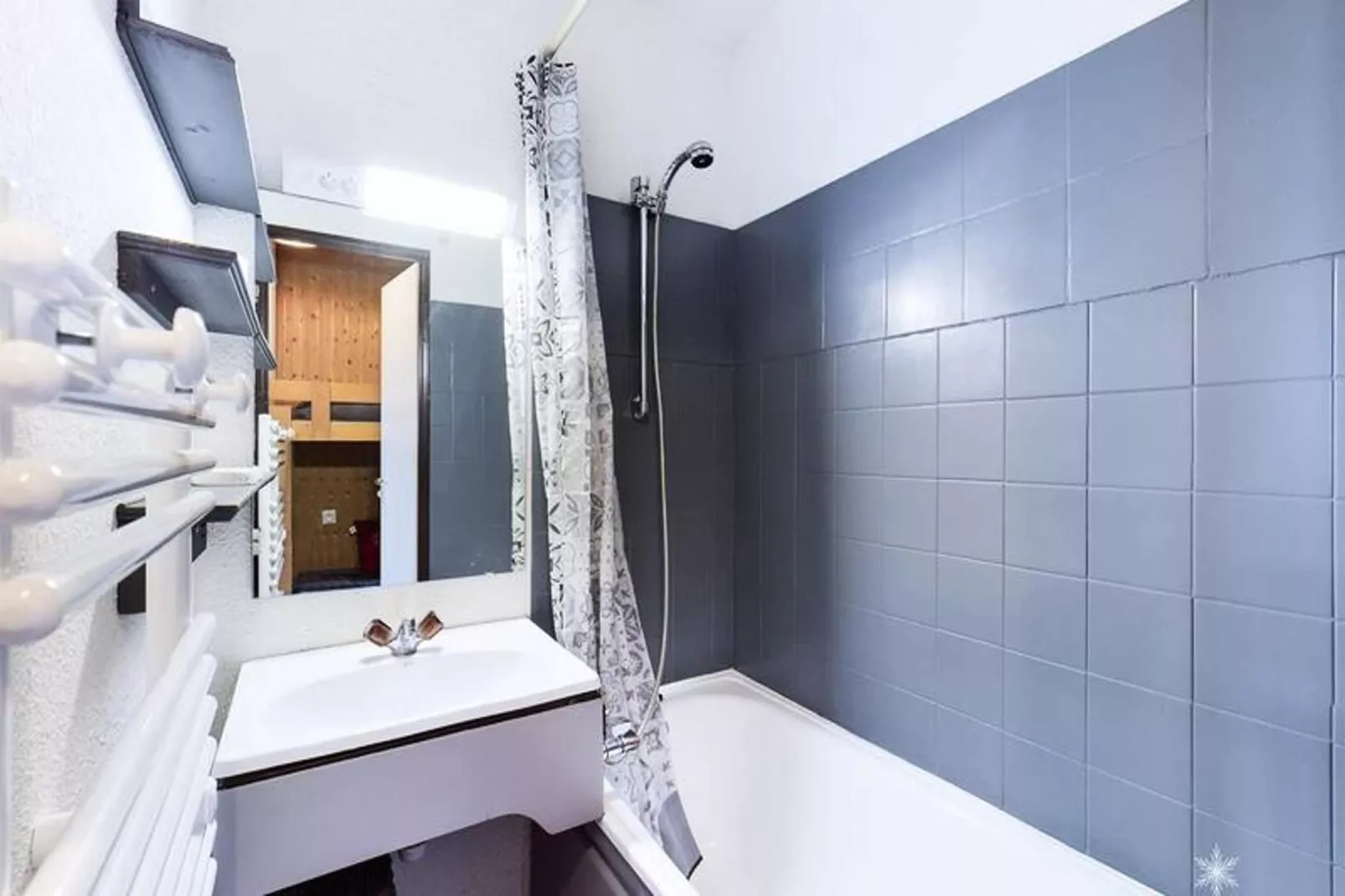 Résidence Bouquetins B-Badkamer