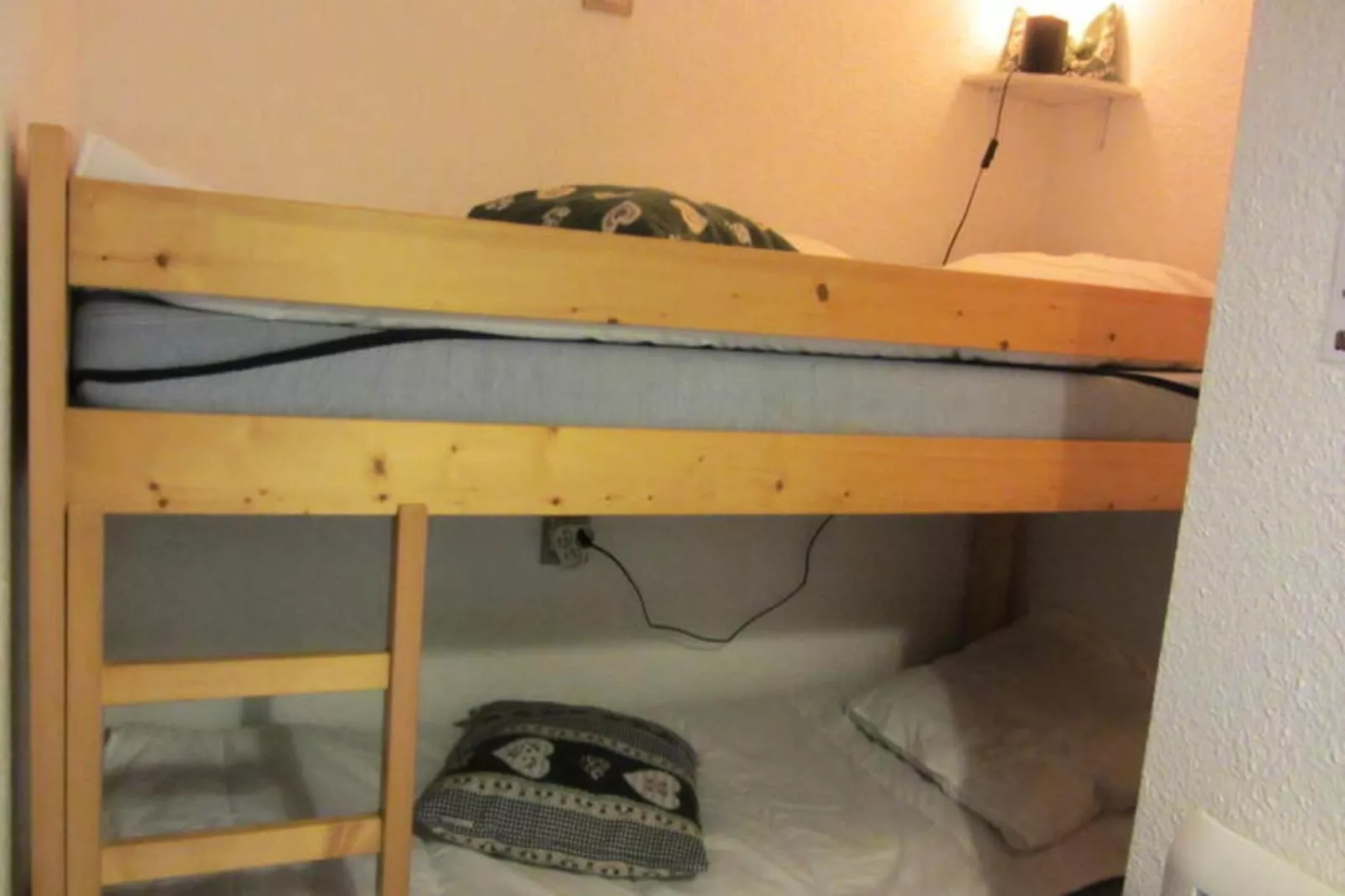 Résidence Combettes-Buitenkant zomer