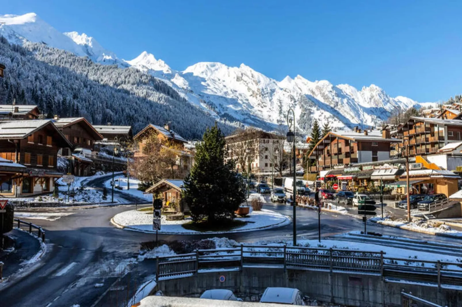 Résidence Altitude-Buitenkant zomer